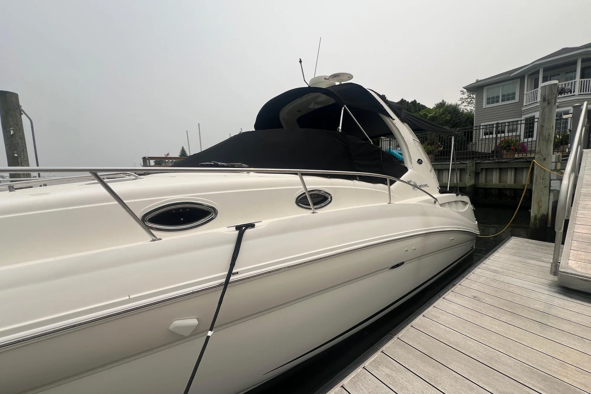2004 Sea Ray Sundancer 320 - Image 2