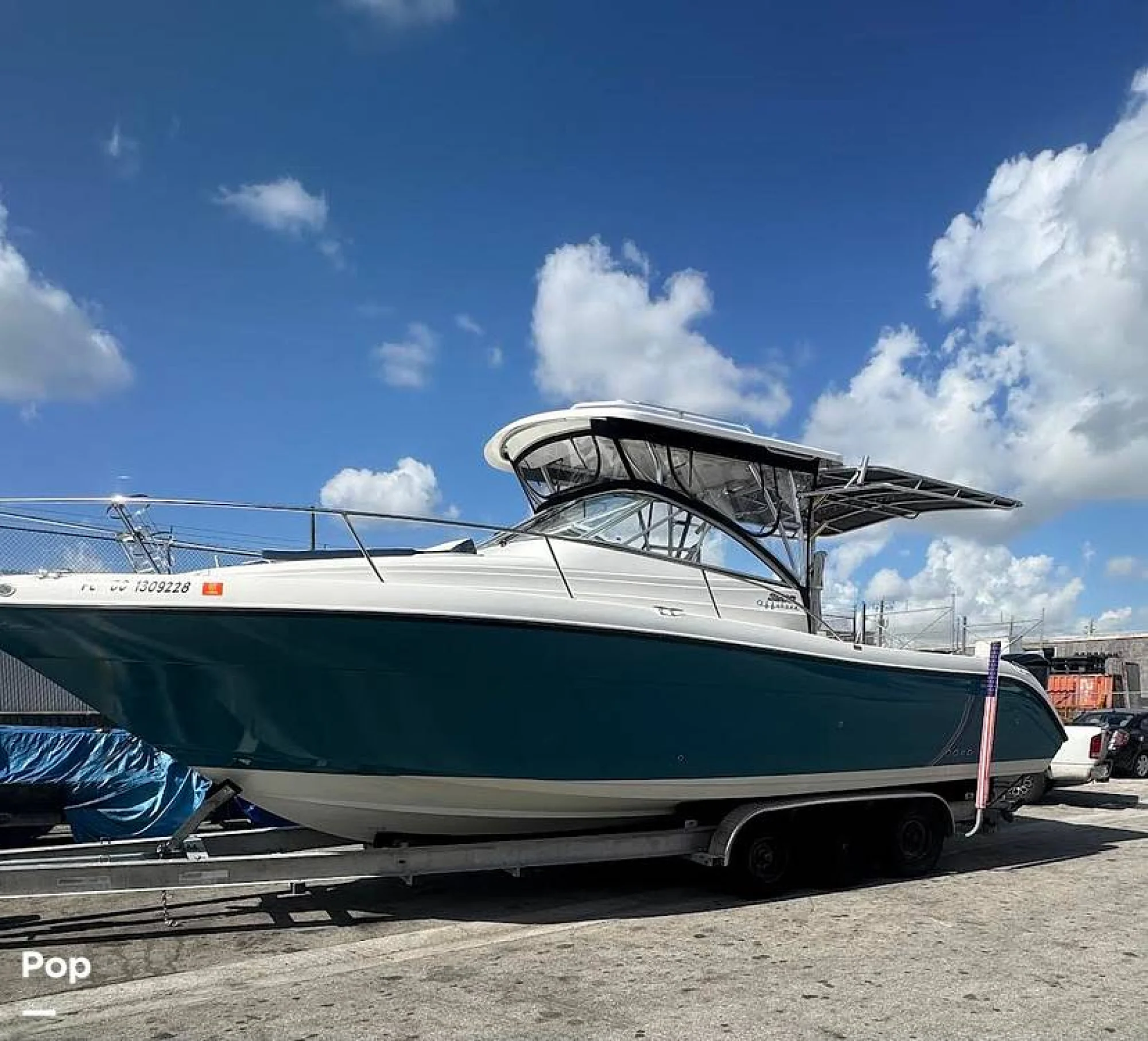 2009 Century Offshore 3200 - Image 2