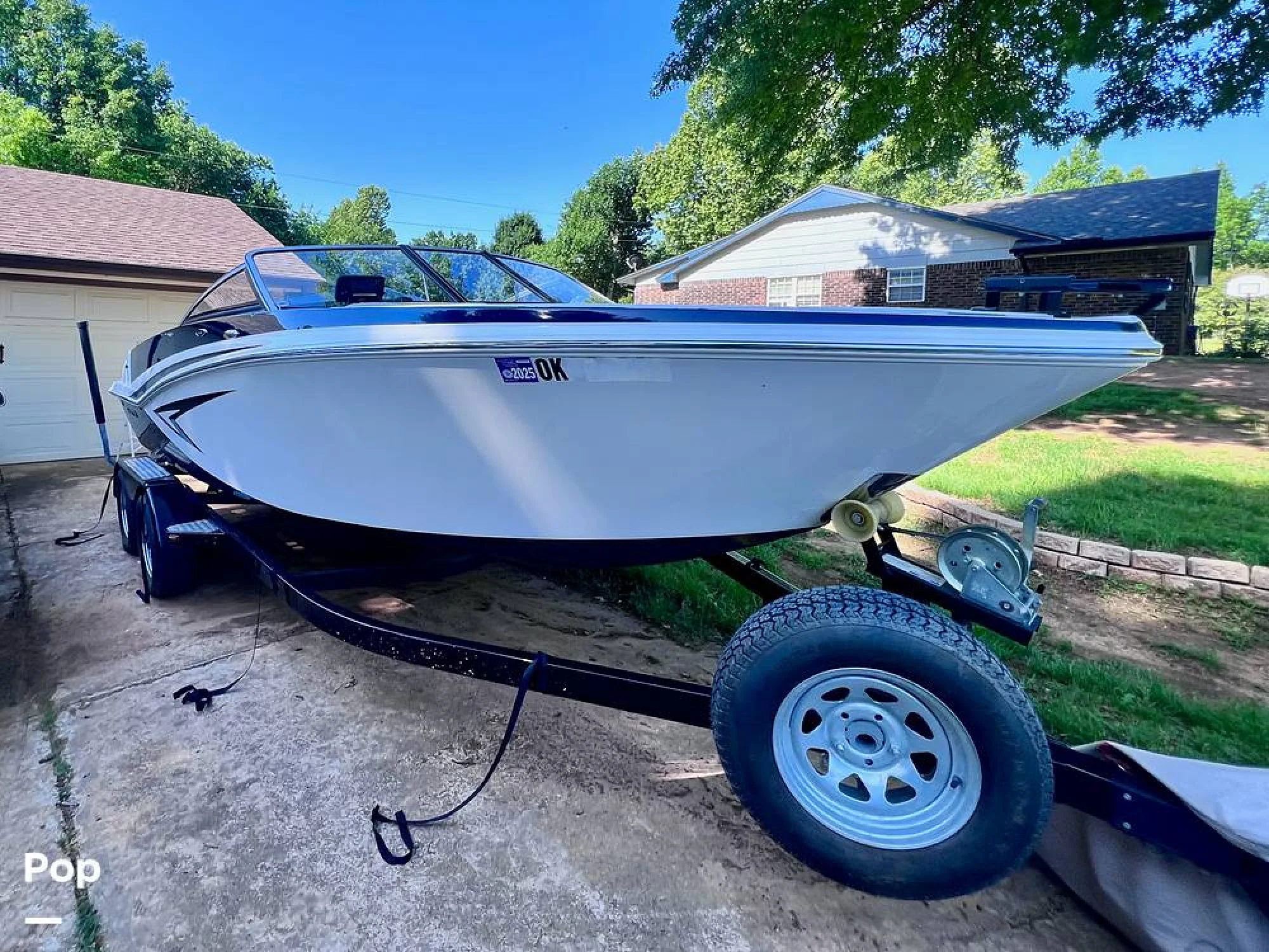 2015 Glastron GTSF 205 - Image 2