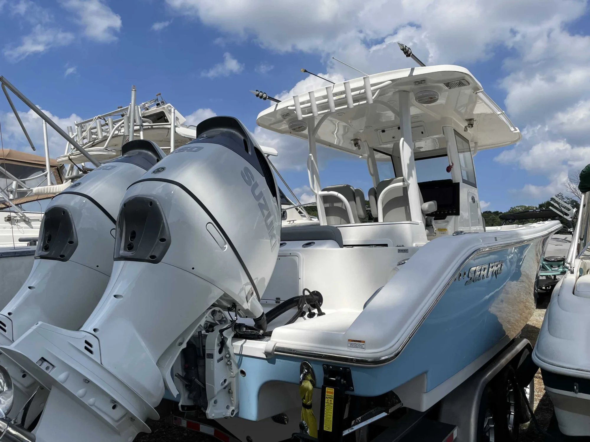 2023 Sea Pro 320 DLX