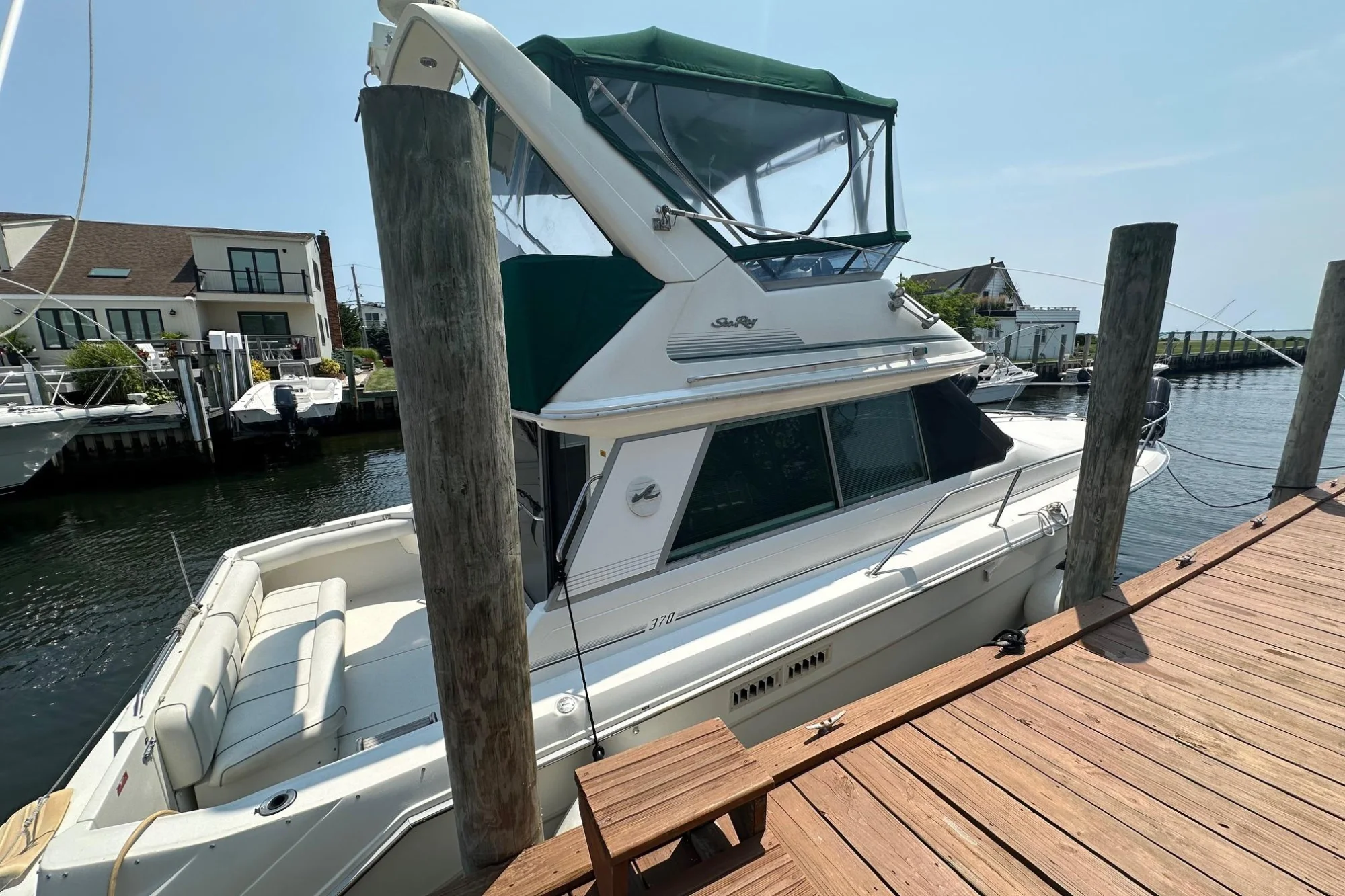1991 Sea Ray 370 Sedan Bridge - Image 2