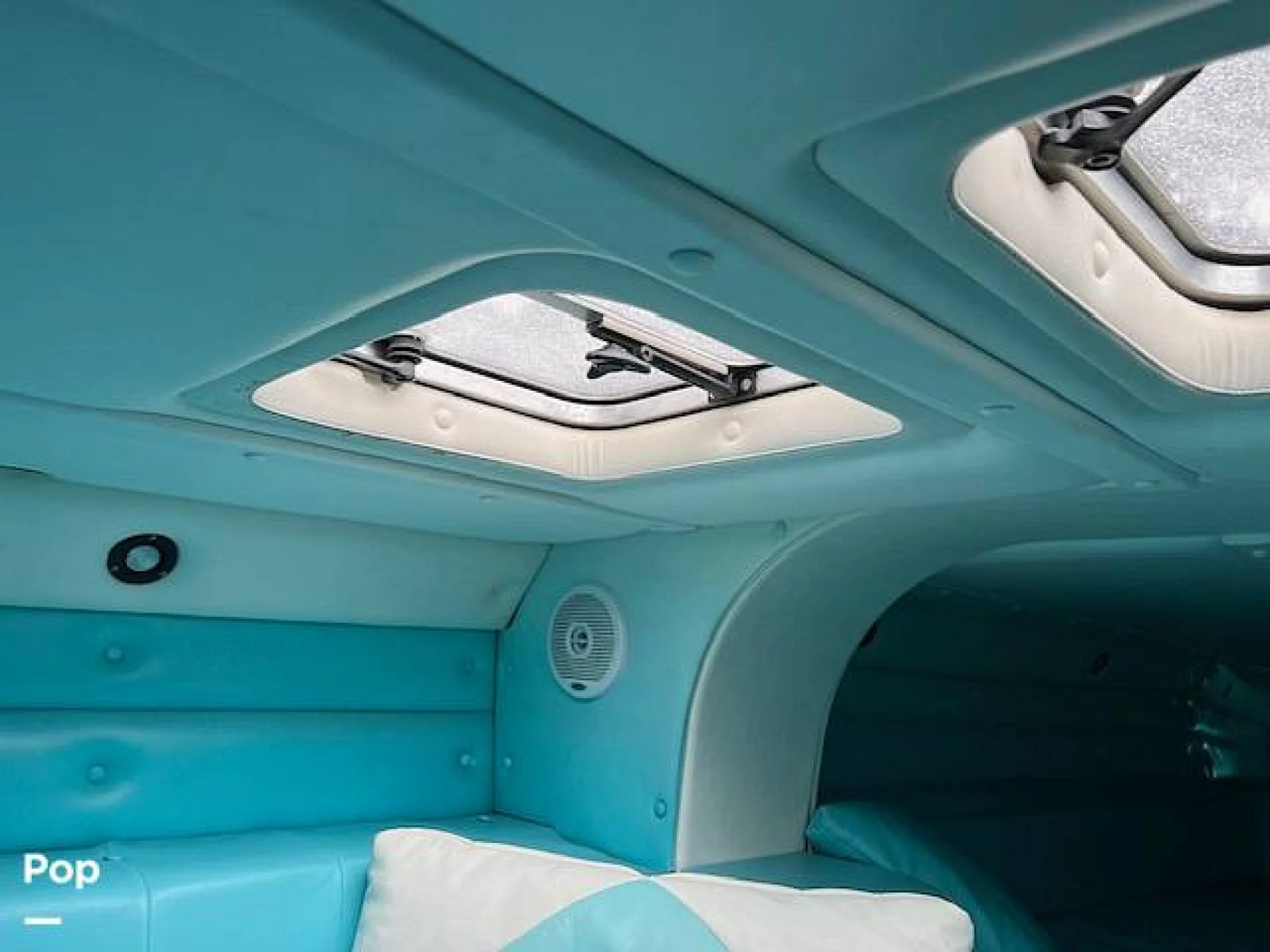1989 Apache Powerboats 41 Ocean Racer - Image 3