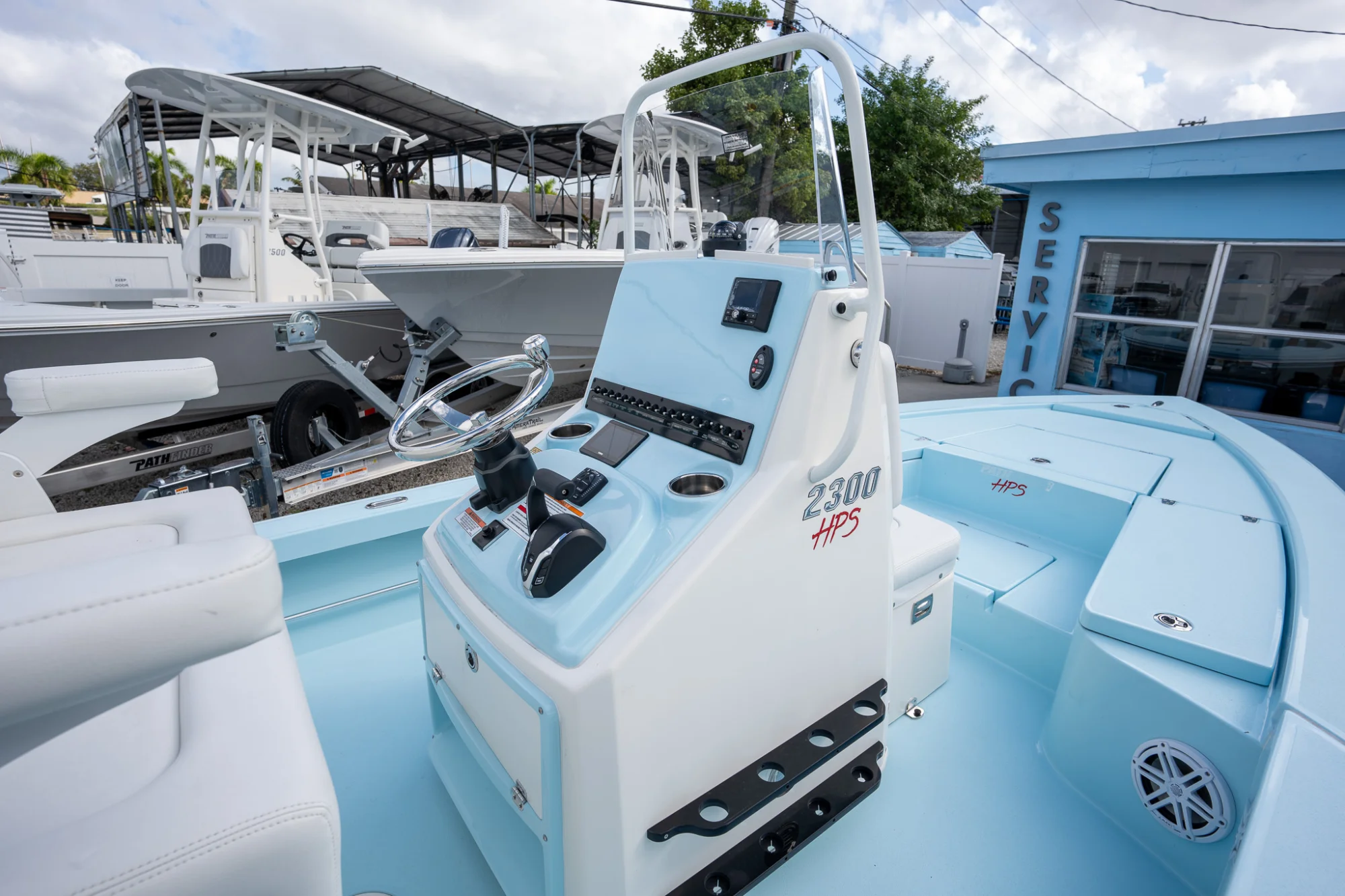 2025 PATHFINDER BOATS 2300 HPS - Image 4