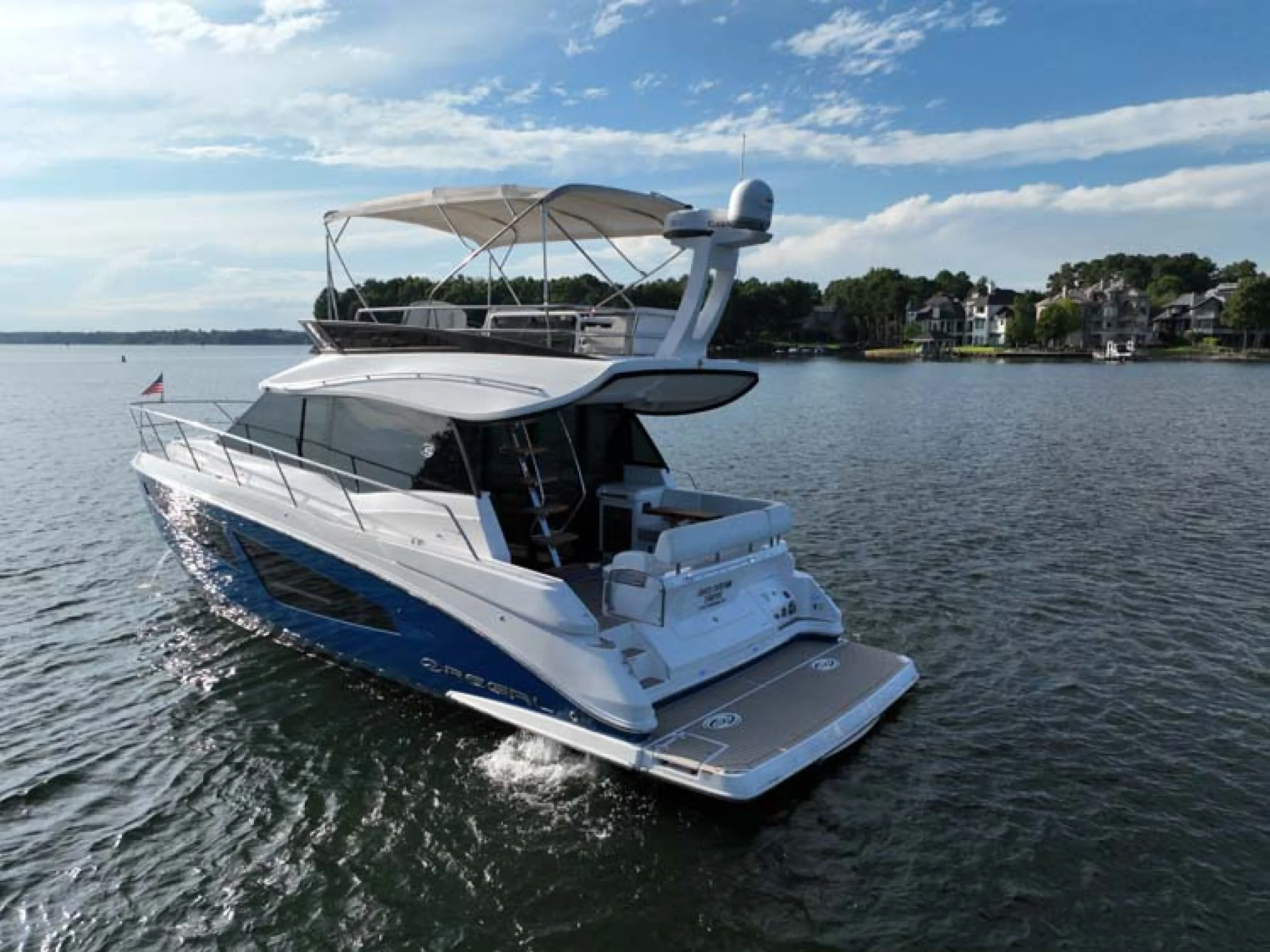 2019 Regal 42 Fly - Image 2
