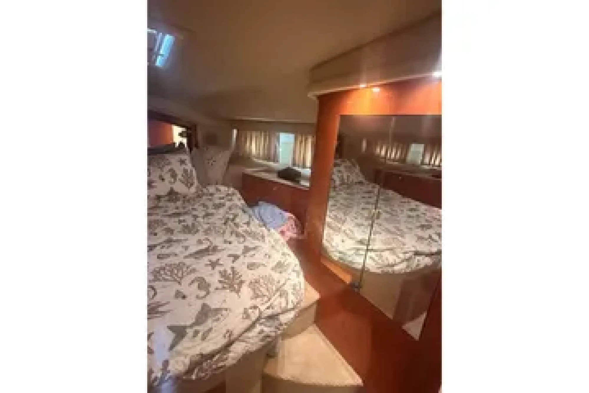 2001 Sea Ray 400 Sedan Bridge - Image 4