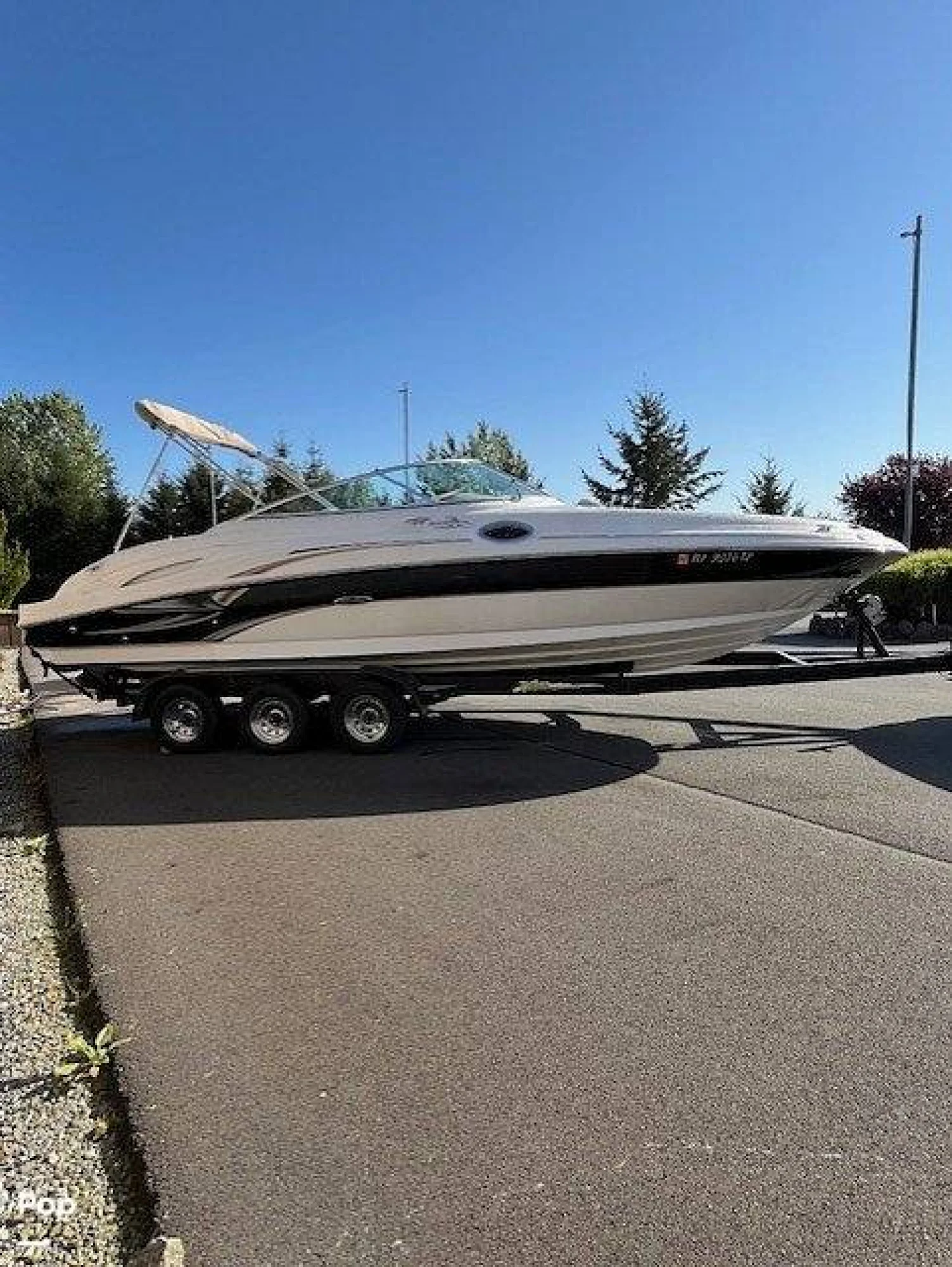 2002 Sea Ray 270 Sundeck - Image 3