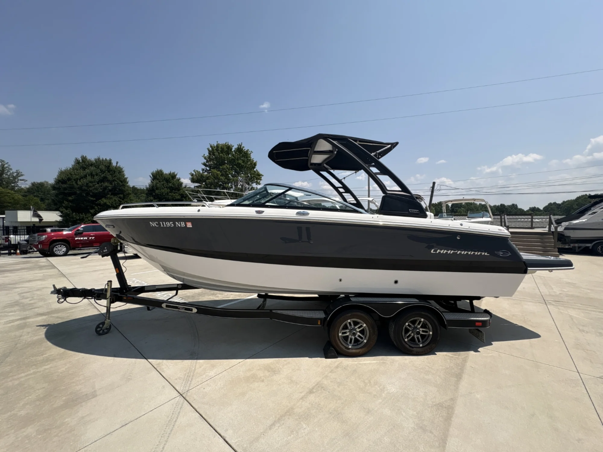 2023 Chaparral 247 SSX - Image 2