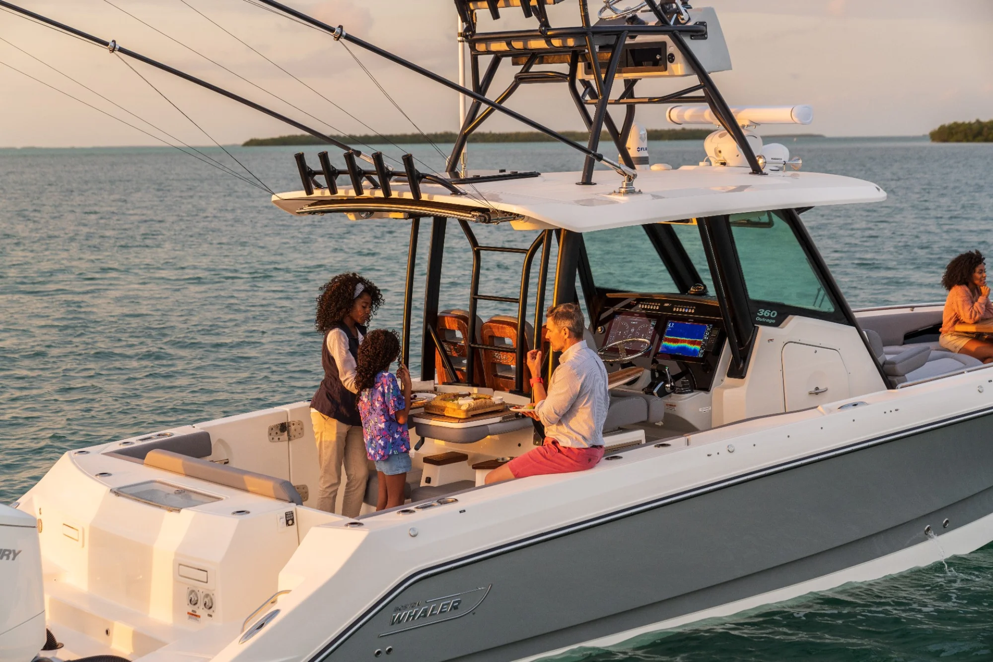 Boston Whaler 360 Outrage - Image 3