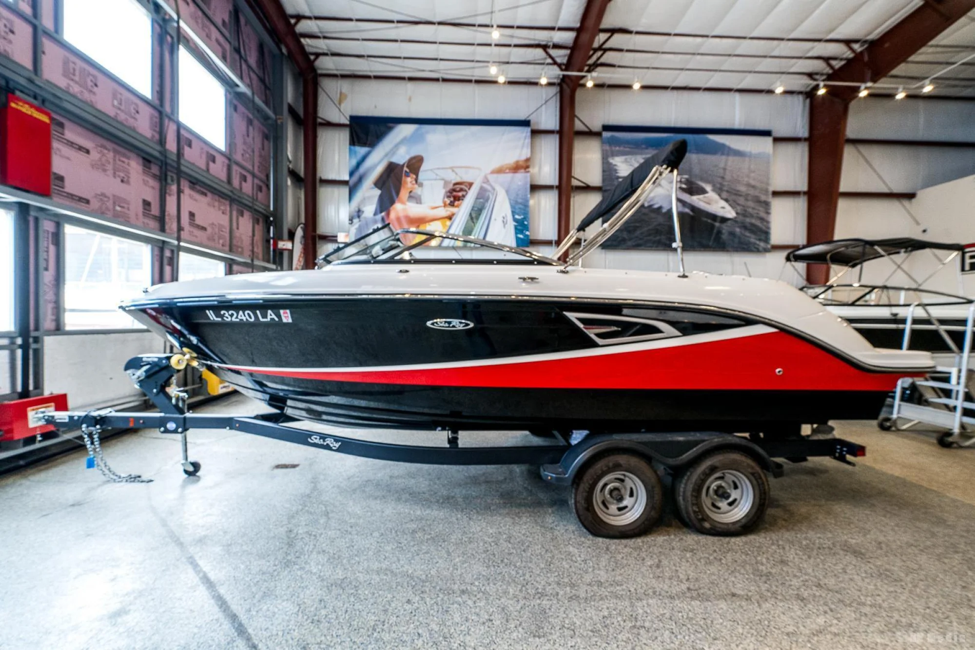 2020 Sea Ray 230 SLX - Image 3