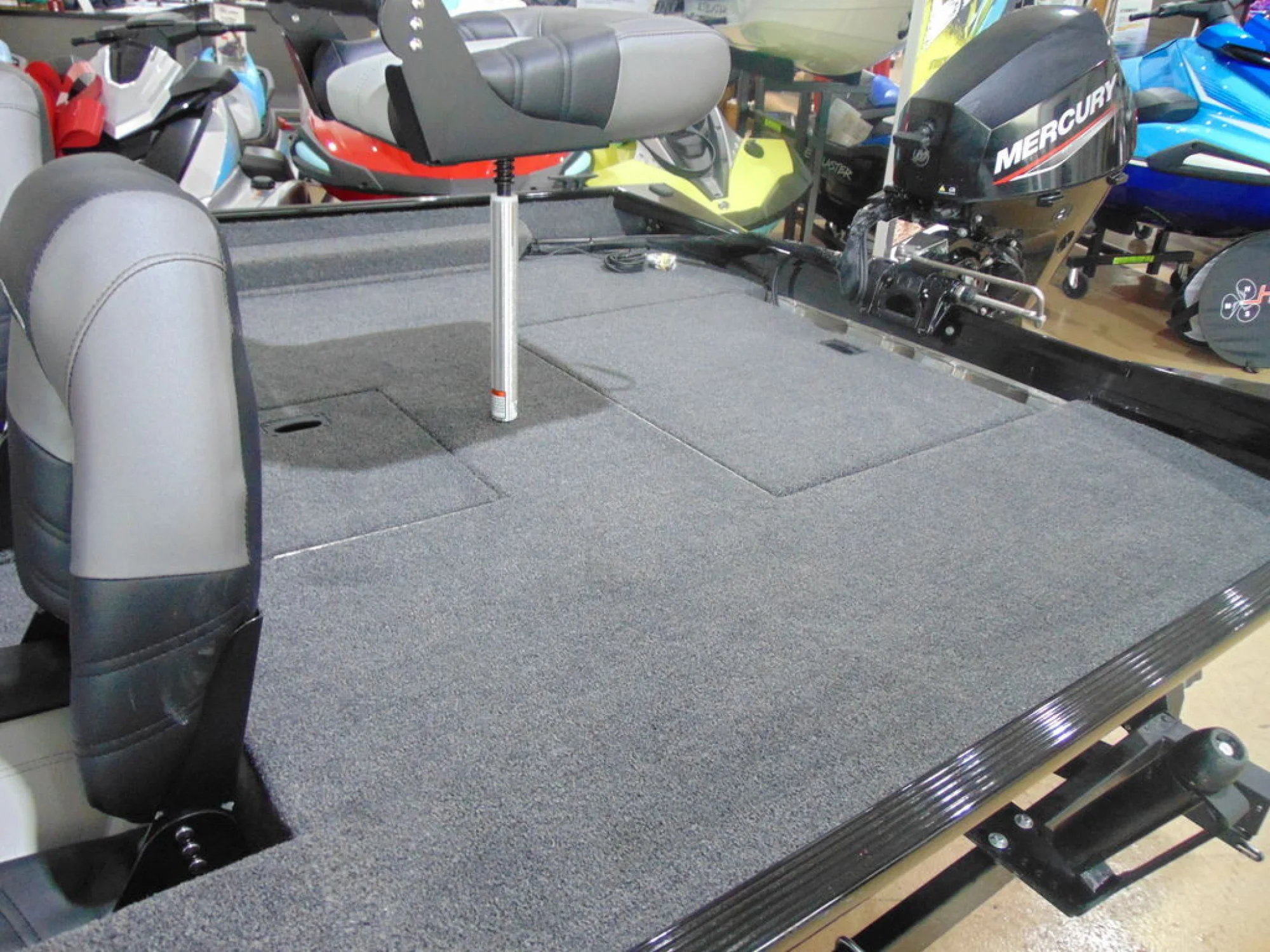 Crestliner 1700 Storm - Image 5