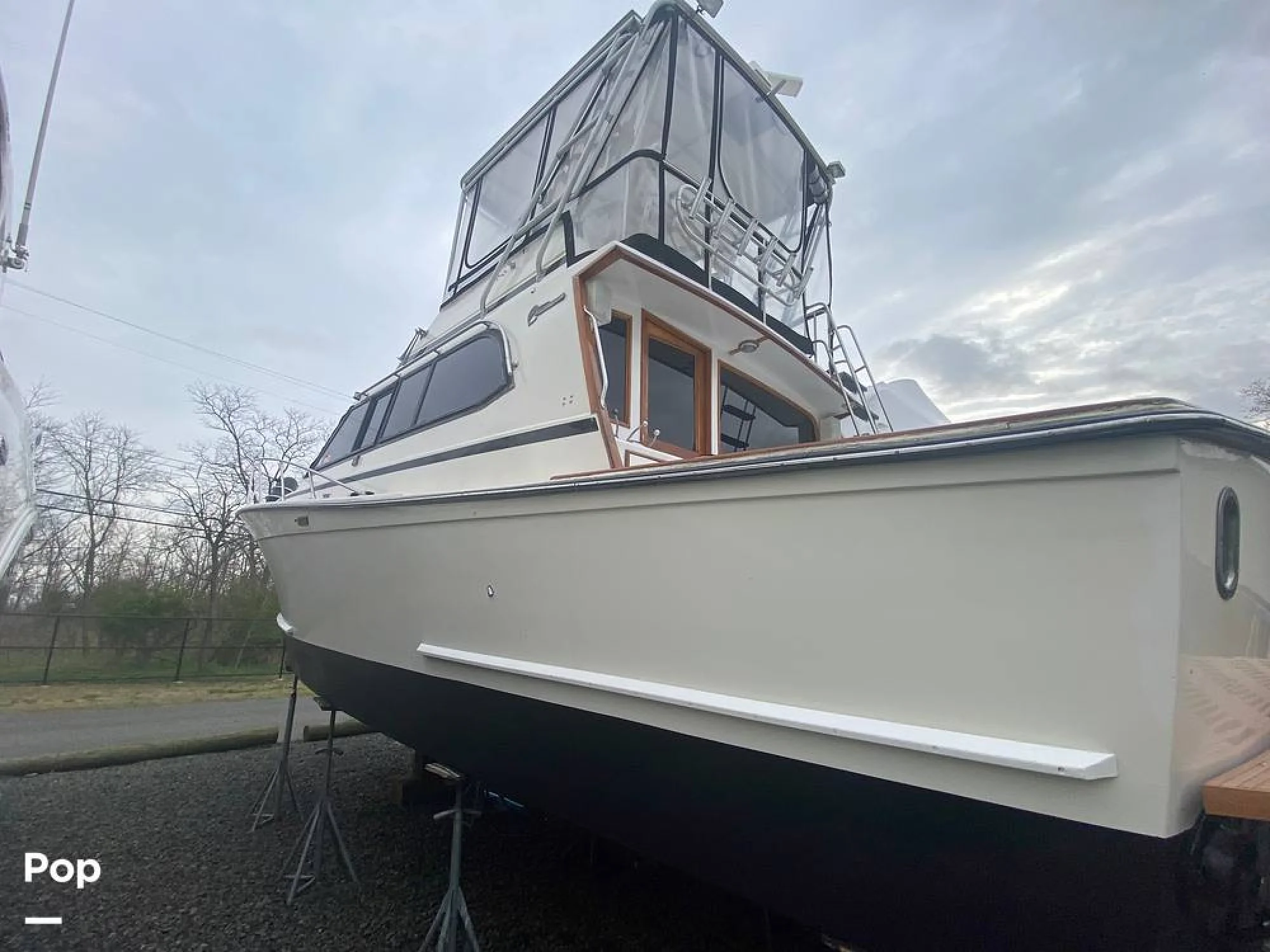 1989 Egg Harbor 41 Sportfish - Image 3