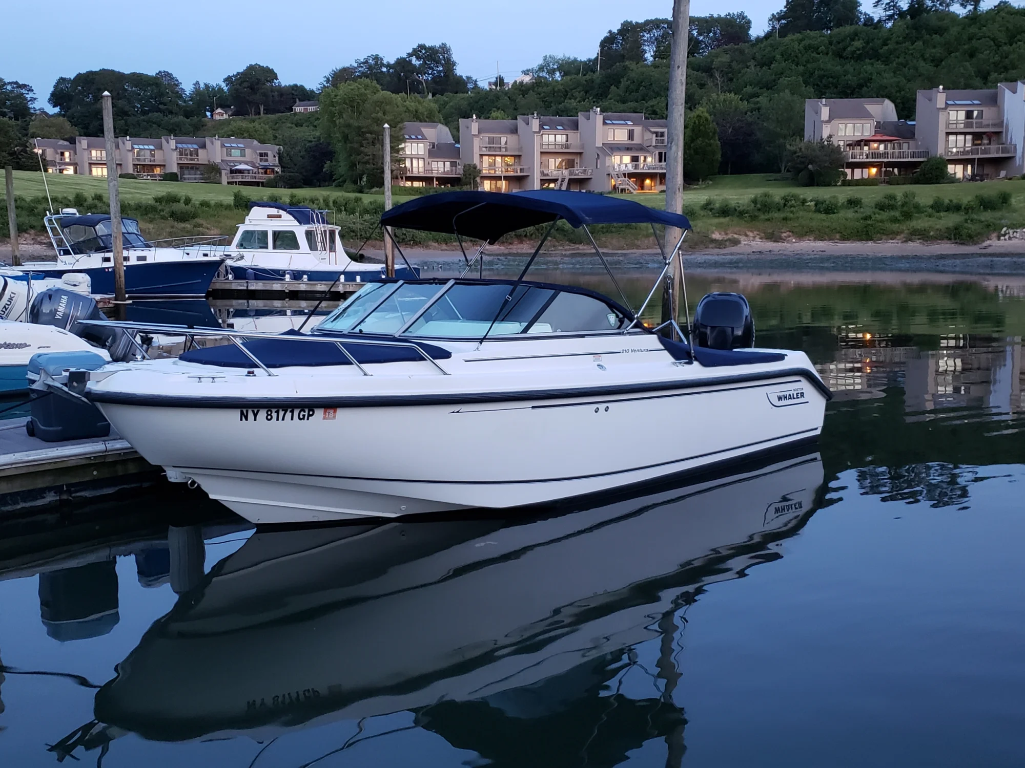 2006 Boston Whaler 21 Ventura - Image 2