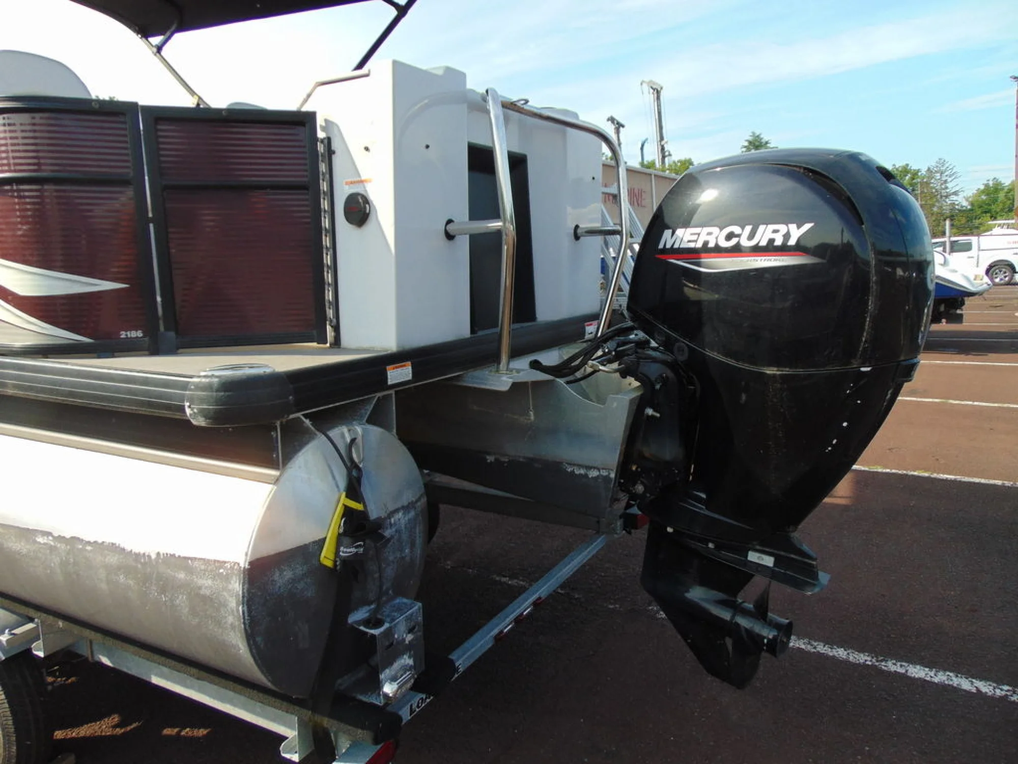 Godfrey Pontoons Sweetwater 2186 F 27 in. - Image 3