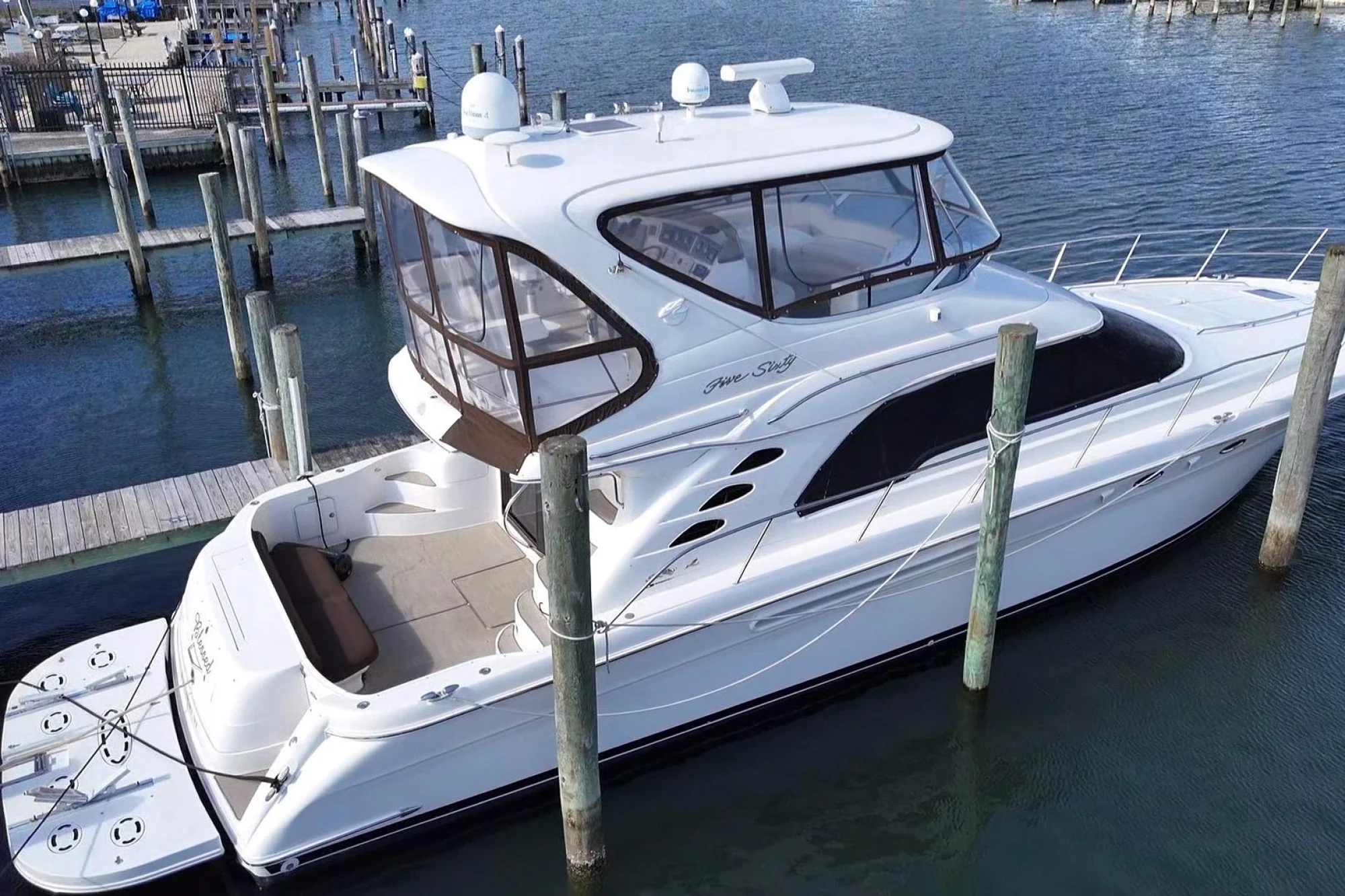 2001 Sea Ray 560 Sedan Bridge