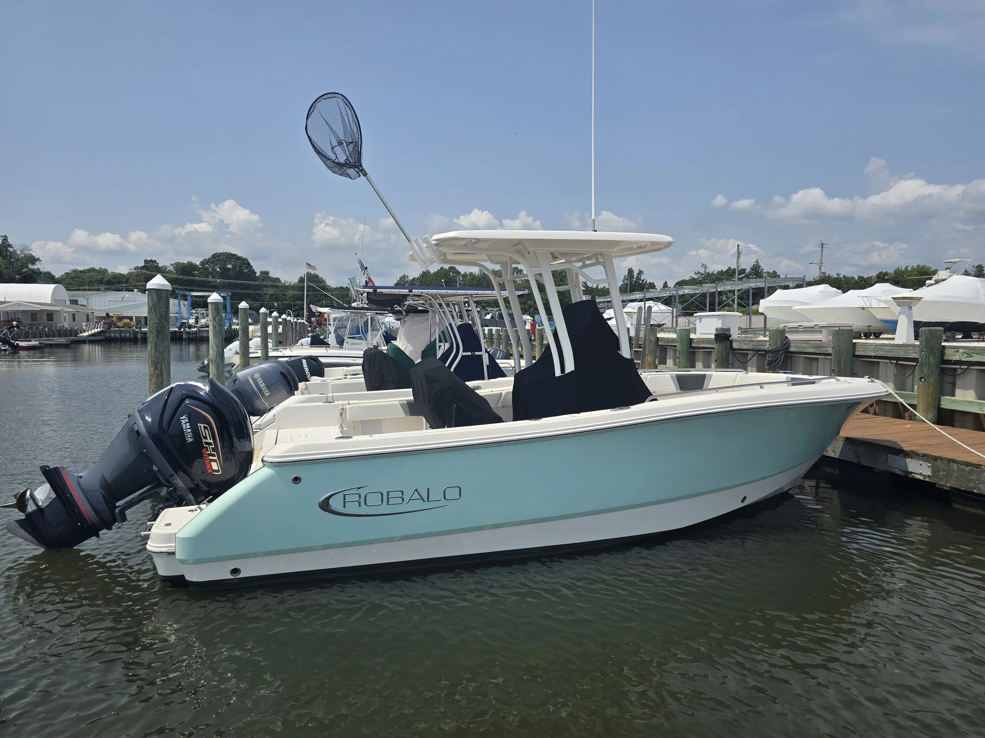 2022 23' Robalo R232 Center Console | 23ft - Image 4