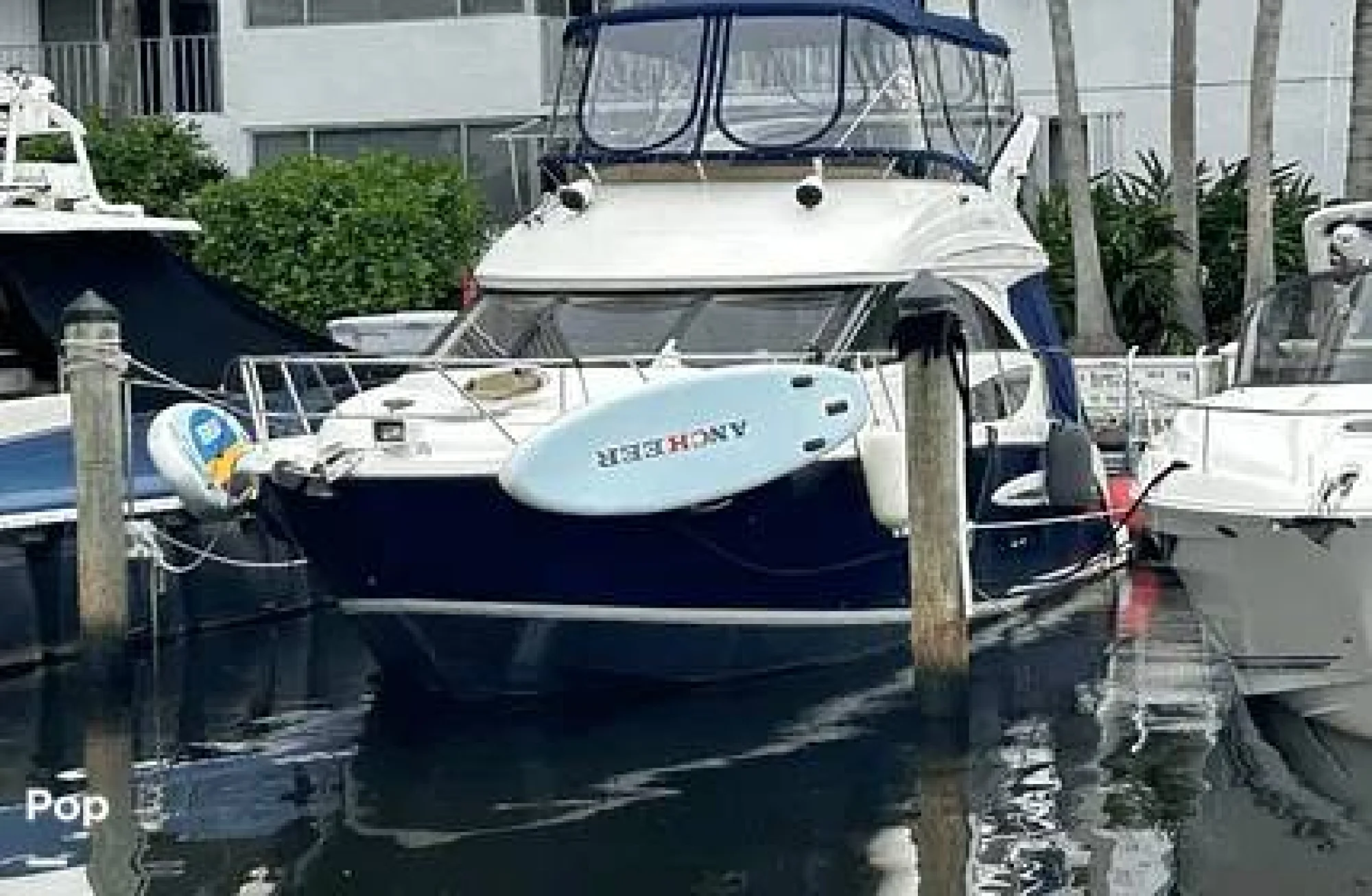 2009 Meridian 341 Sedan Bridge - Main Image