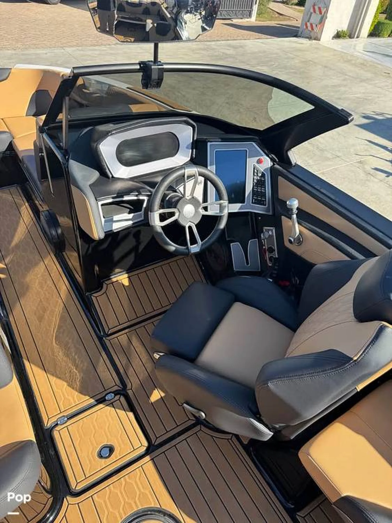 2023 Mastercraft XT24 - Image 5