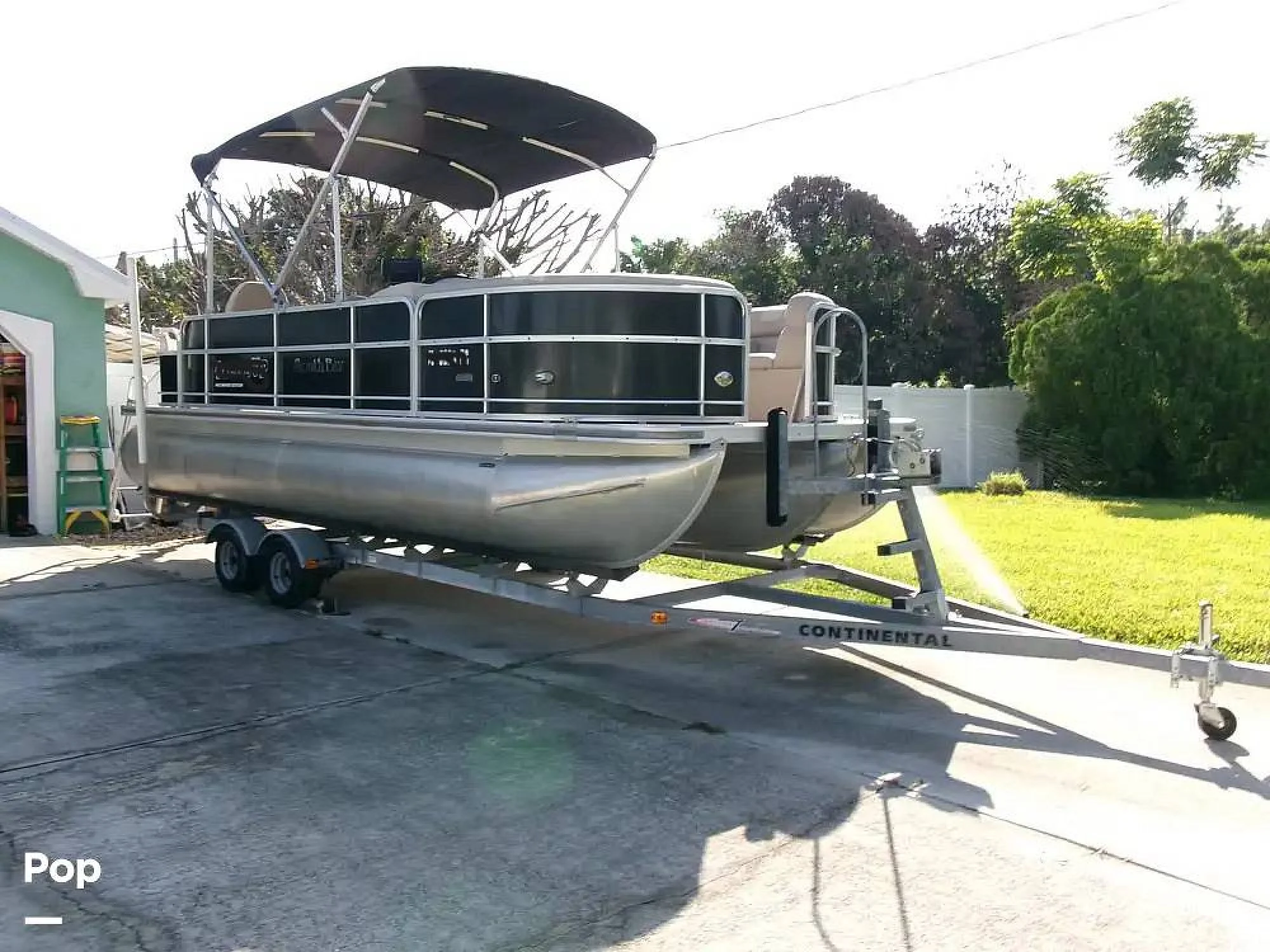 2016 South Bay 520CR Tritoon Salt Water Series - Main Image