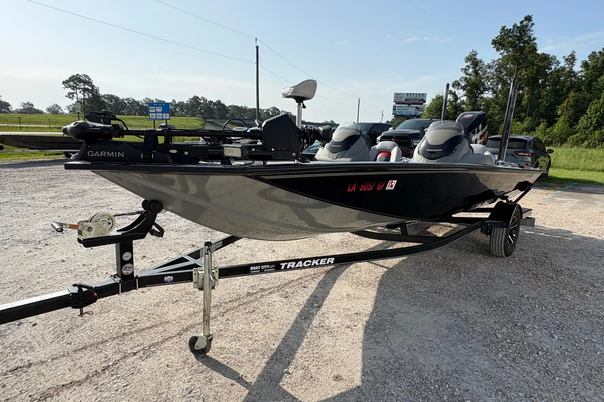 2016 Bass Tracker Pro 19 - Image 4