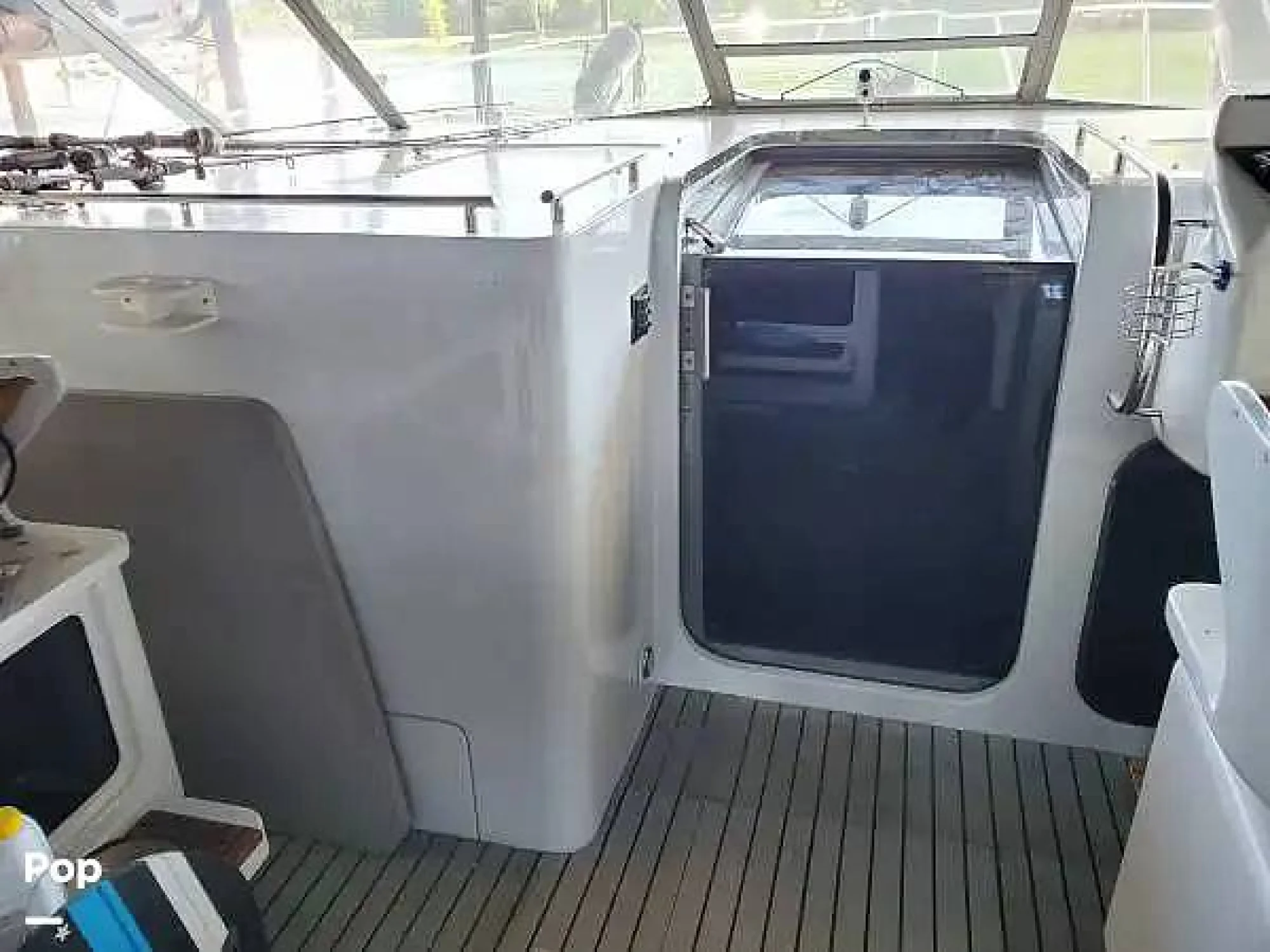 1989 Trojan 11 Meter 370 Express - Image 4