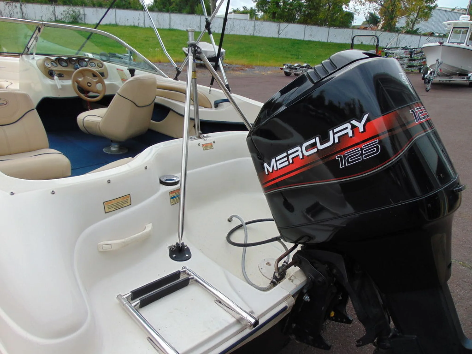 Sea Ray 180 Bow Rider - Image 3