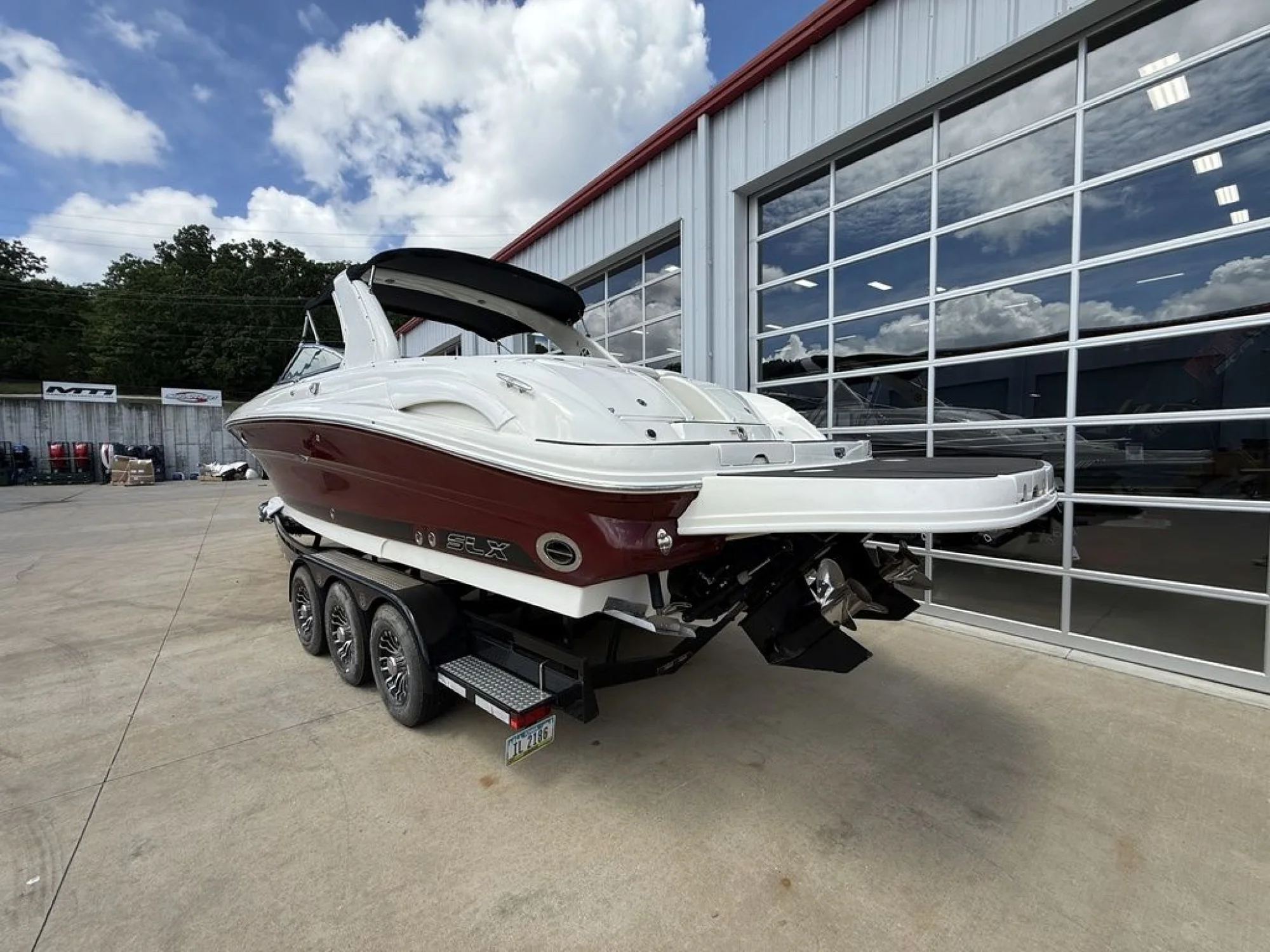 Sea Ray 290 SLX - Image 4