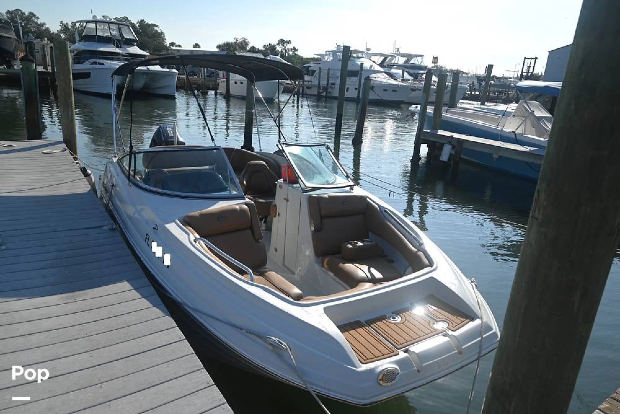 2023 Crownline E235XS - Image 2