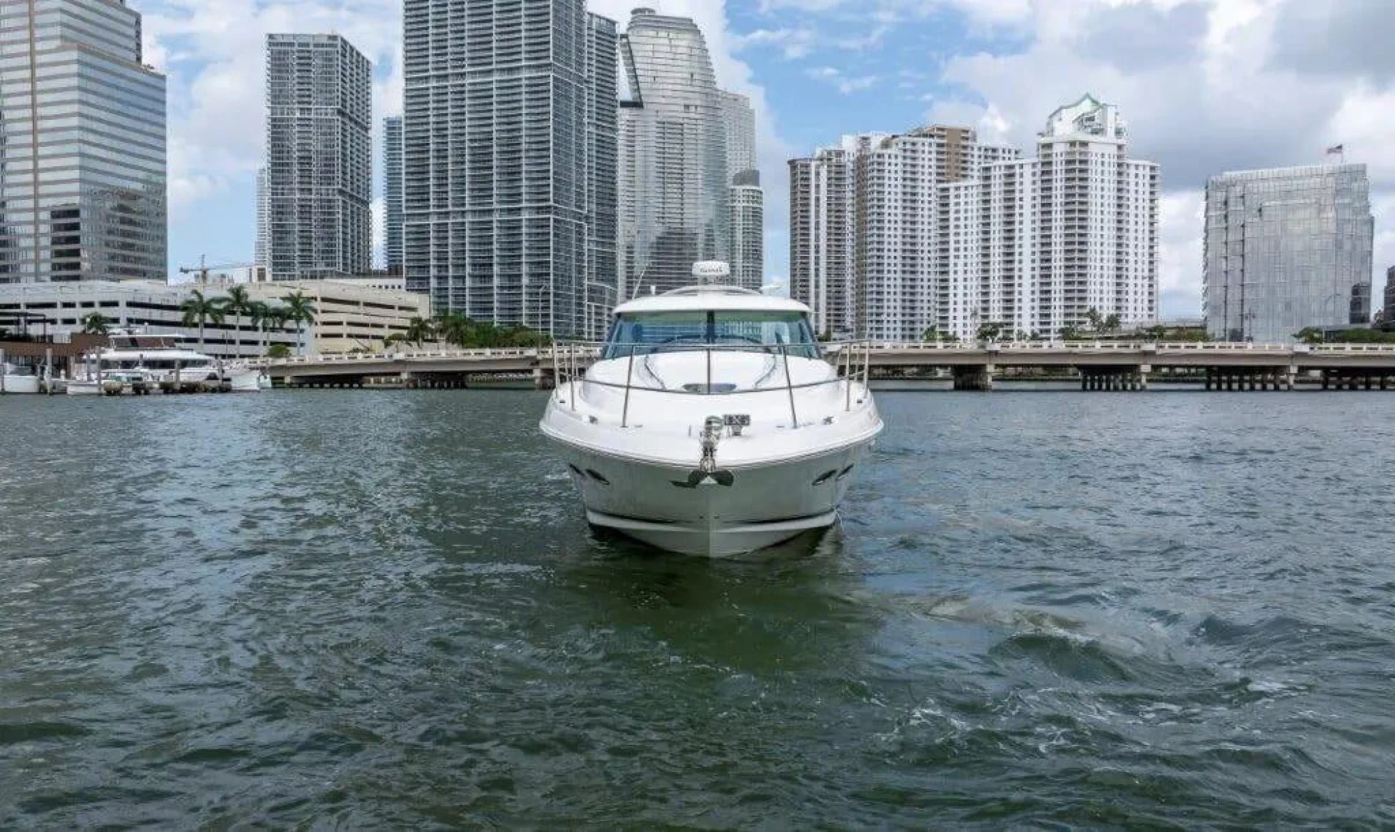 2009 Sea Ray 43 Sundancer - Image 5