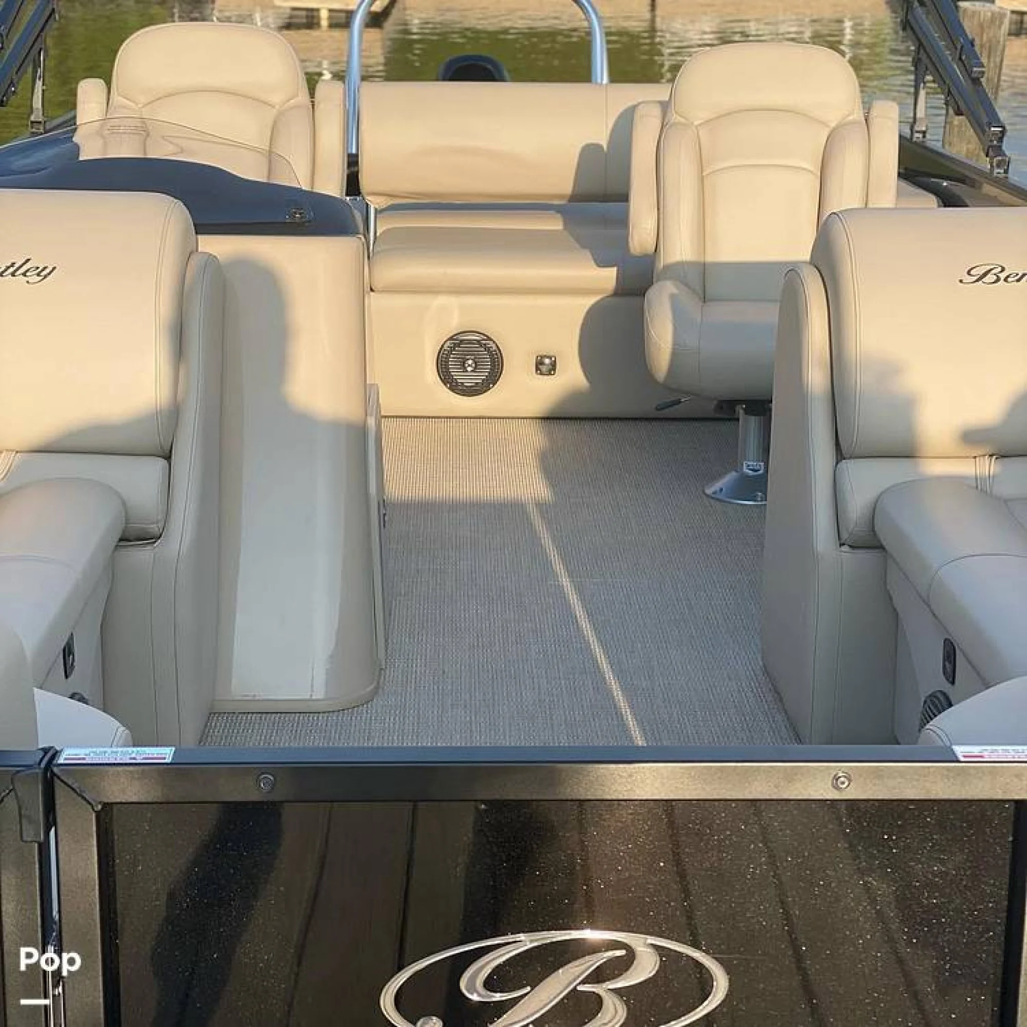 2021 Bentley 223 Swingback - Image 3