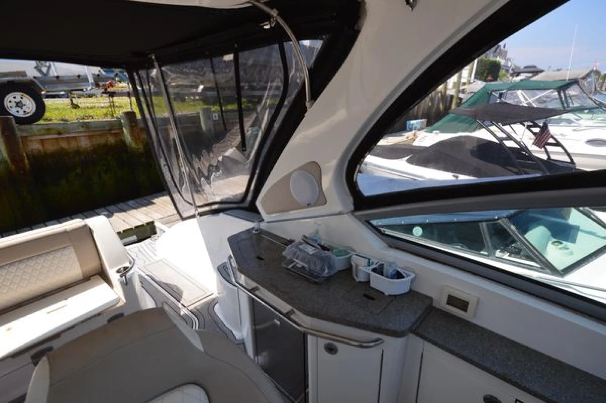 2012 33' Chaparral 330 Signature | 33ft - Image 5