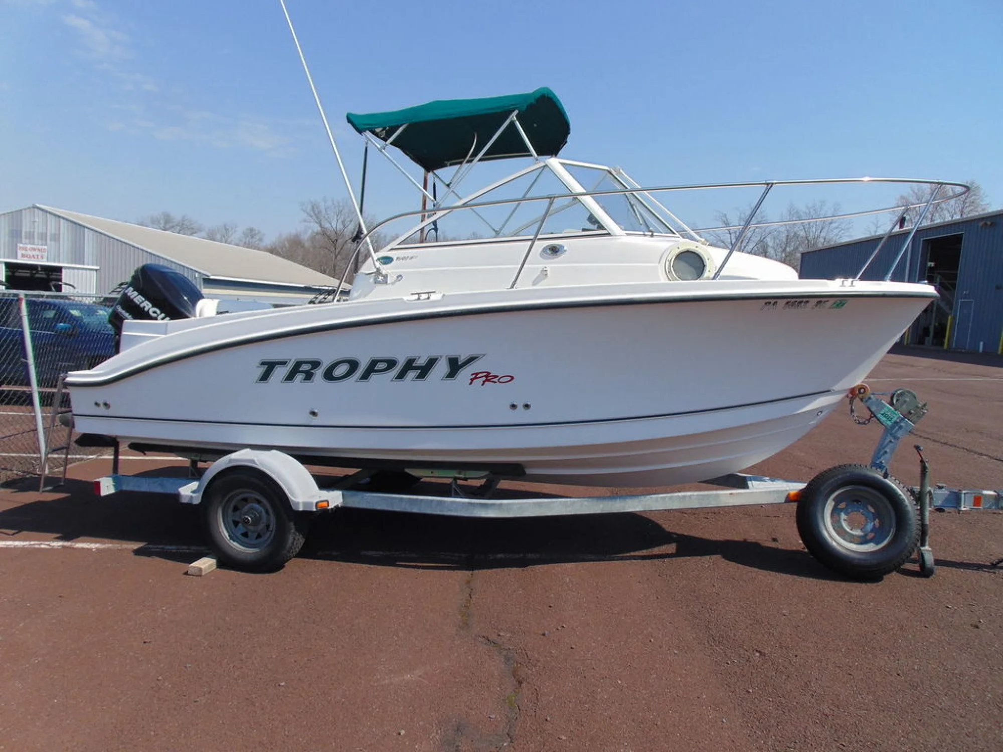 Trophy 1902 Walk Around Cuddy - Image 3