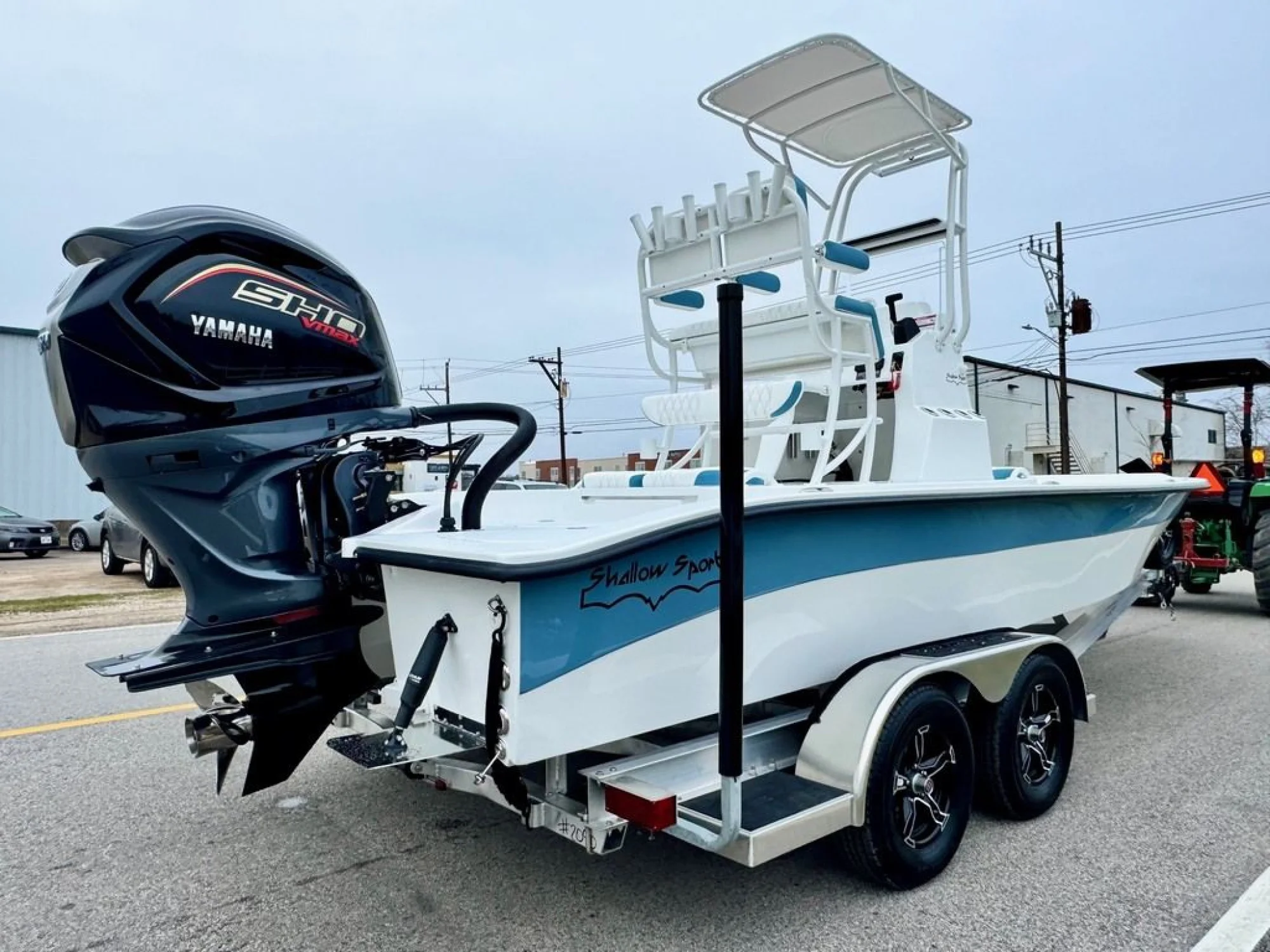 2026 Shallow Sport 24 Modified V - Image 4