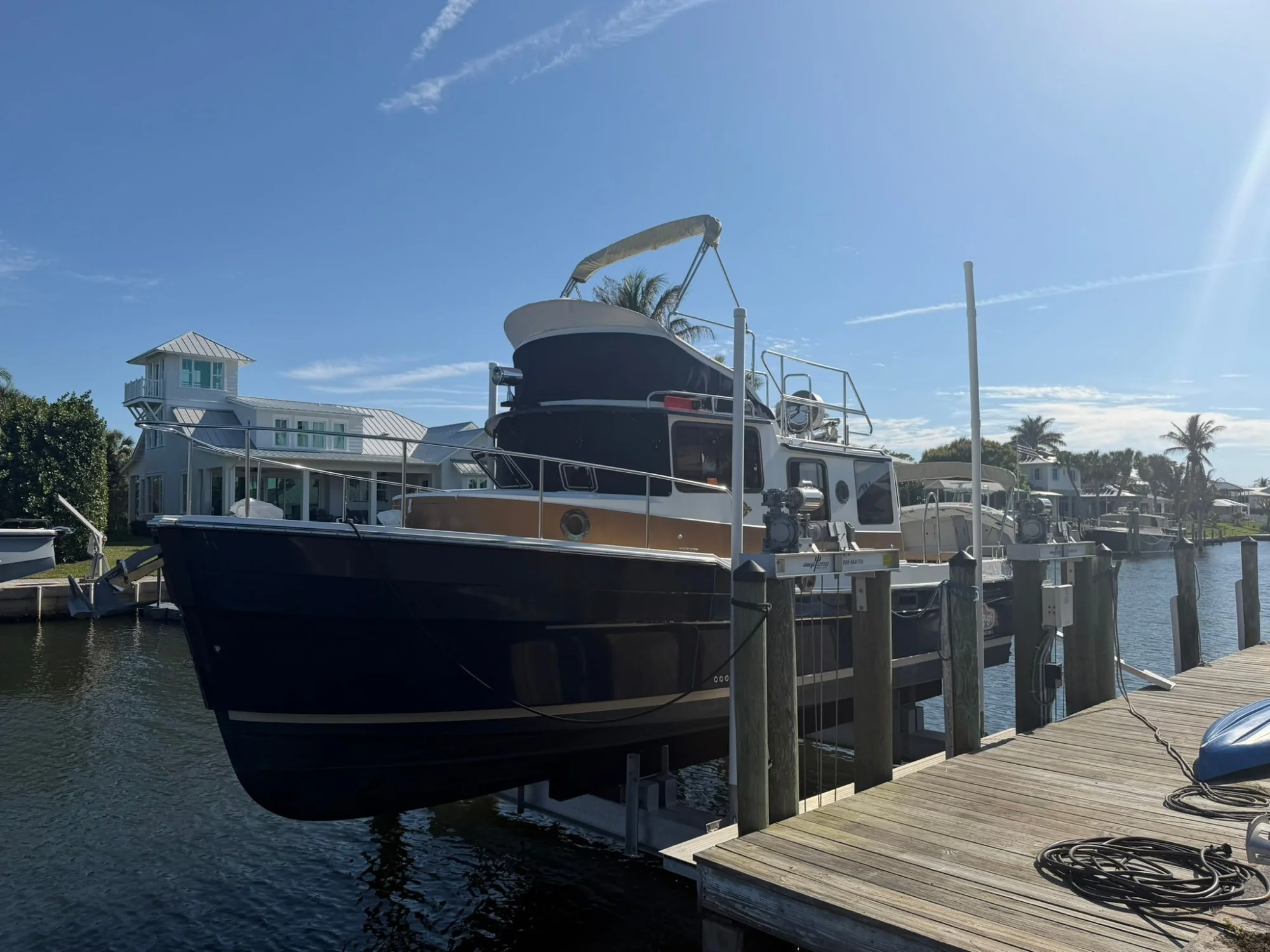 2013 Ranger Tugs R-31 CB - Image 2