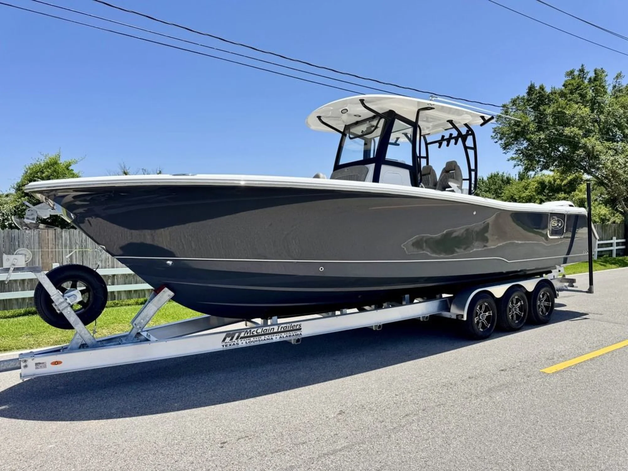 2027 Sea Hunt Ultra 305SE