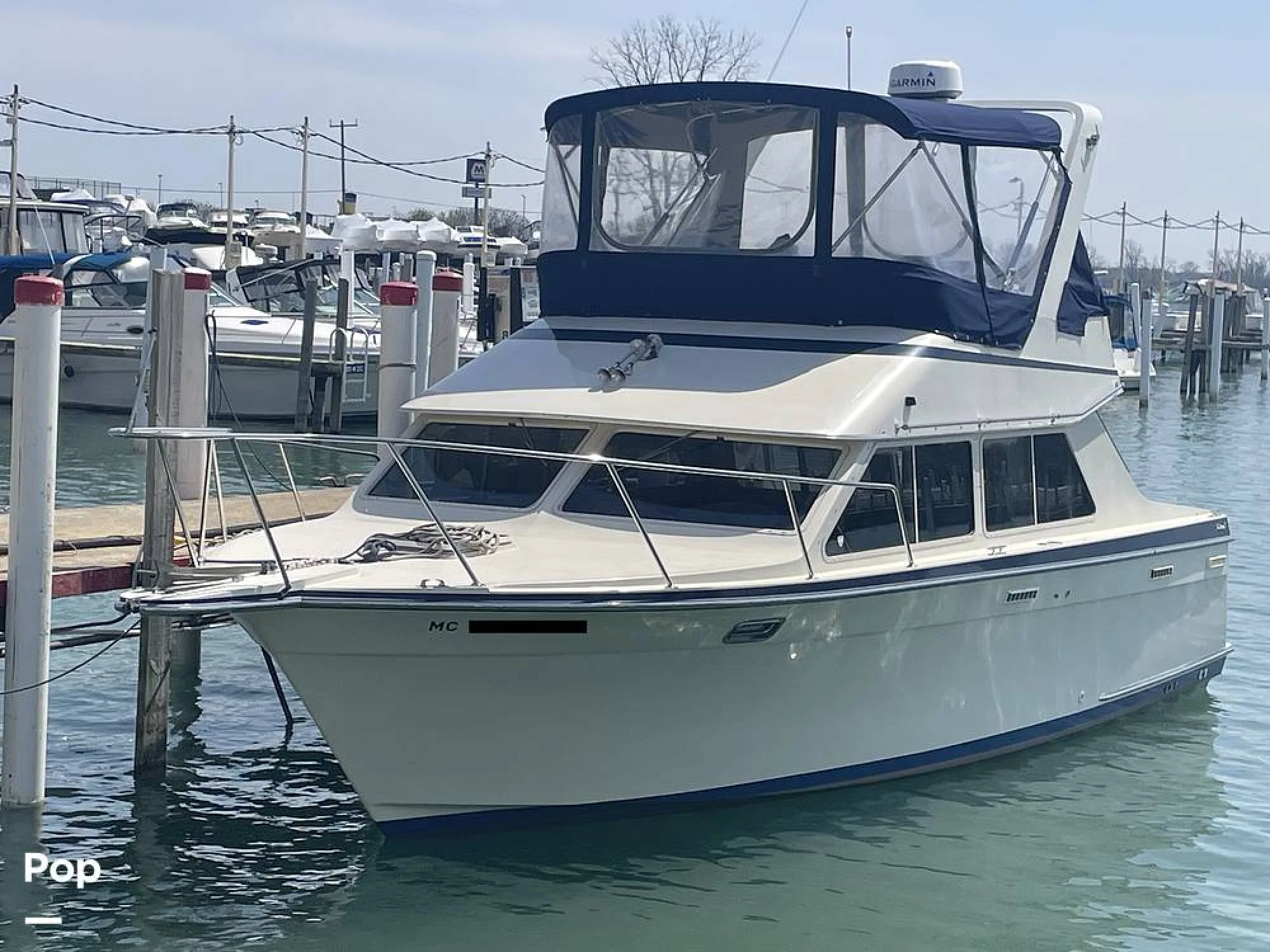 1989 Tollycraft 30 Sport Cruiser - Image 4