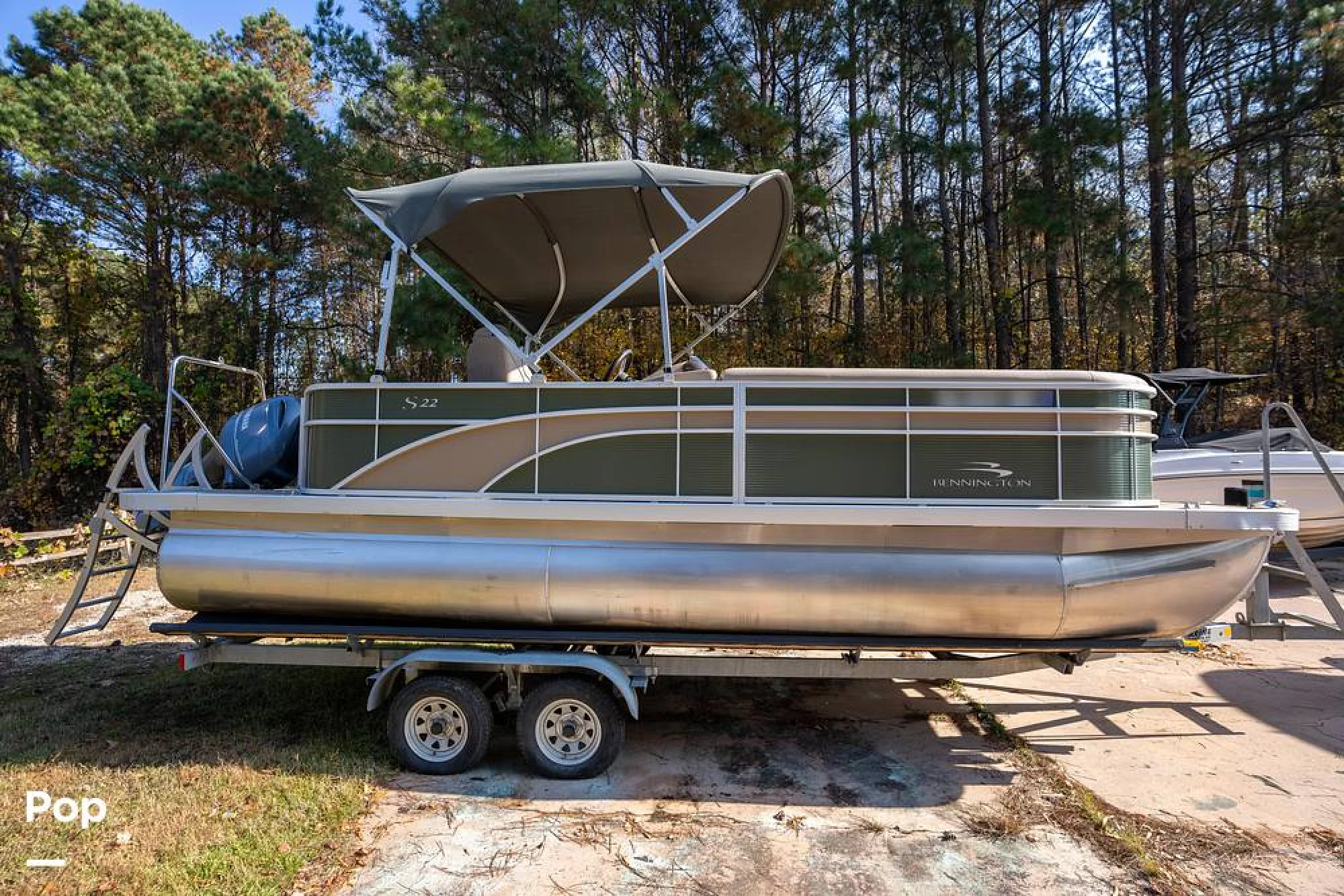 2023 Bennington S22 - Image 3