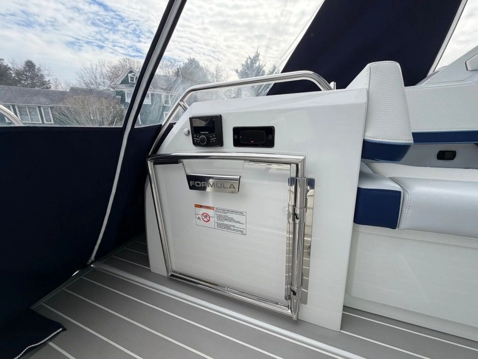 Formula Boats 380 Super Sport Crossover - Image 5