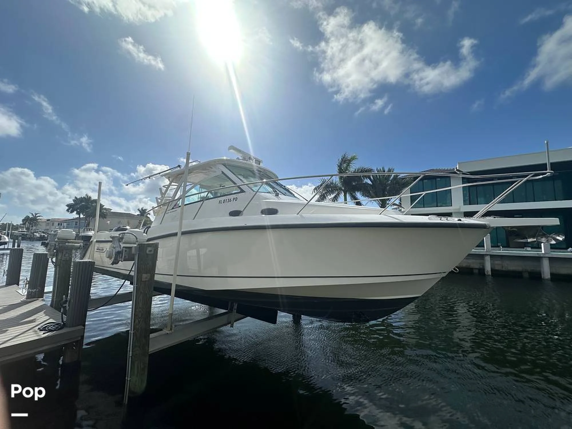2011 Boston Whaler 345 Conquest Open - Image 3
