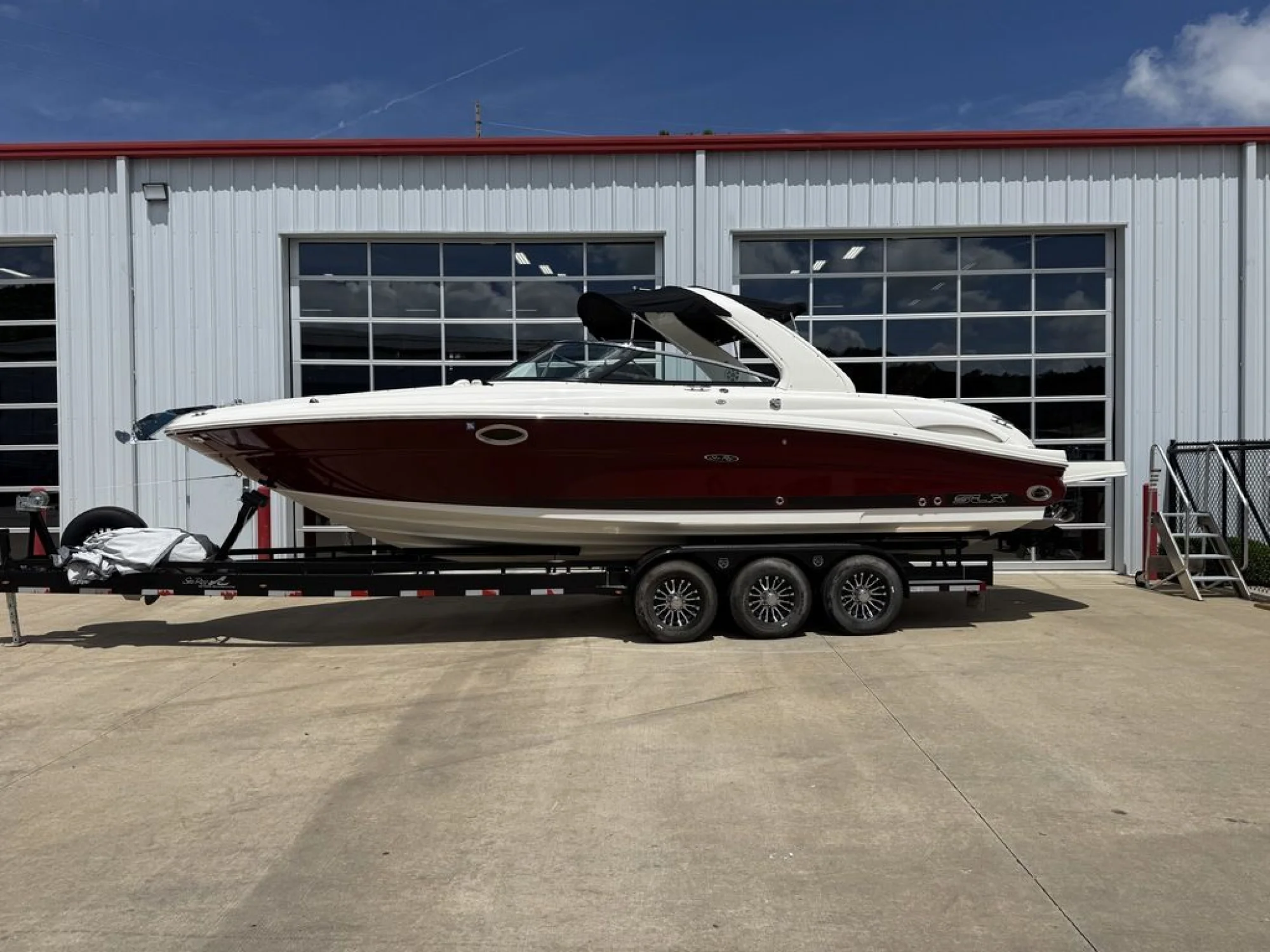 Sea Ray 290 SLX