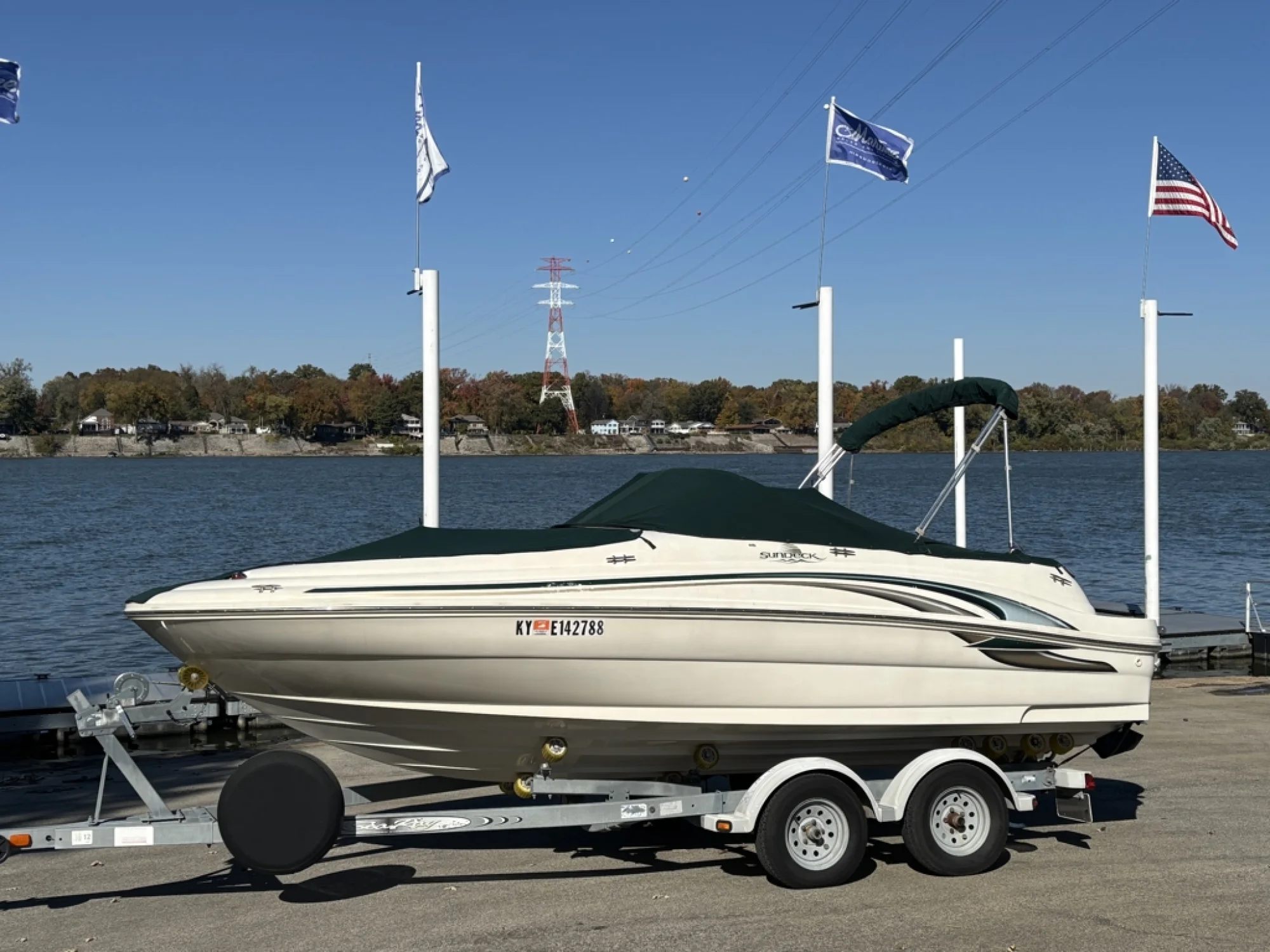 2000 Sea Ray 190 Sundeck - Main Image