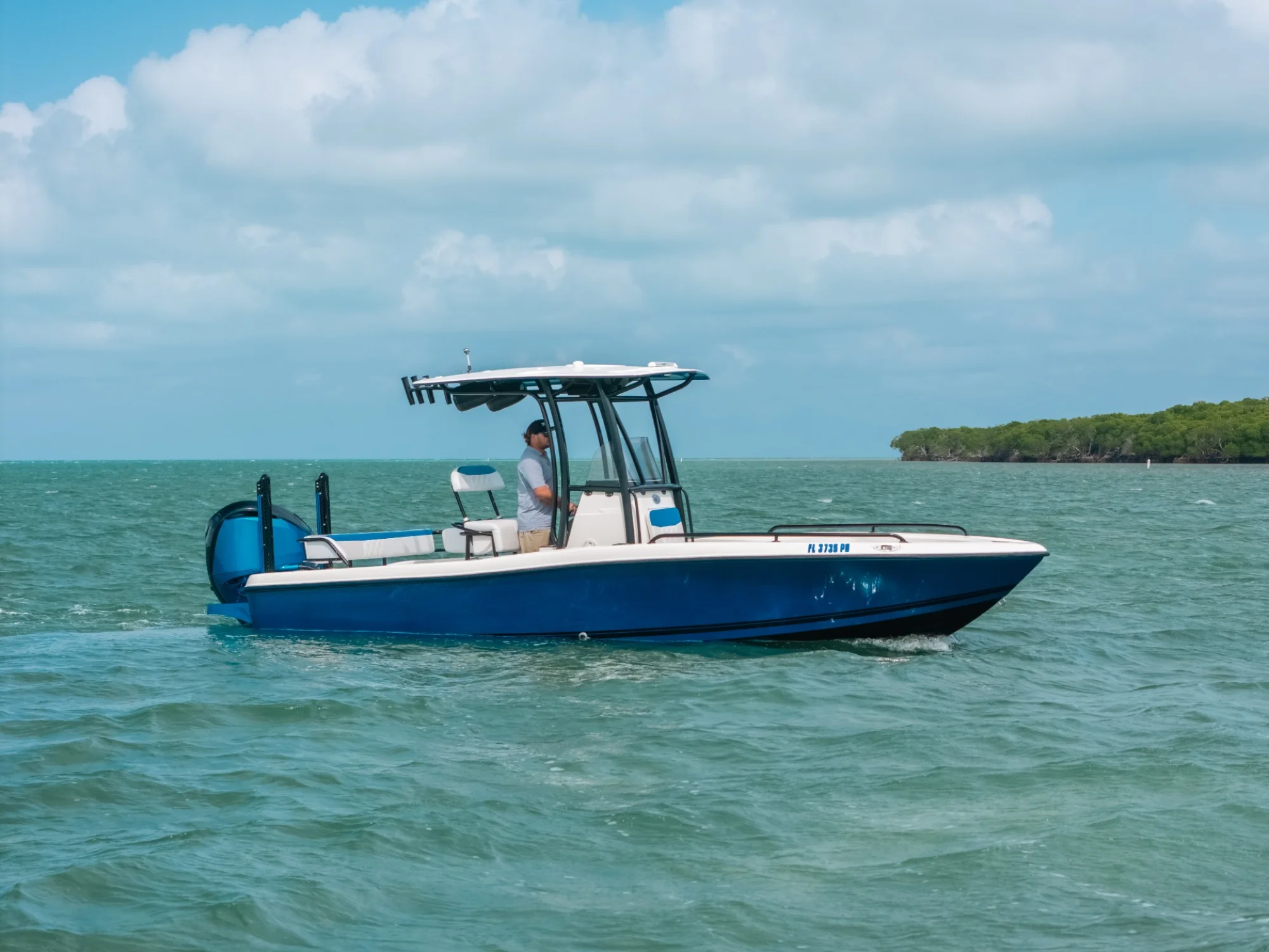 2015 Hydra-Sport 23 Bay - Image 2