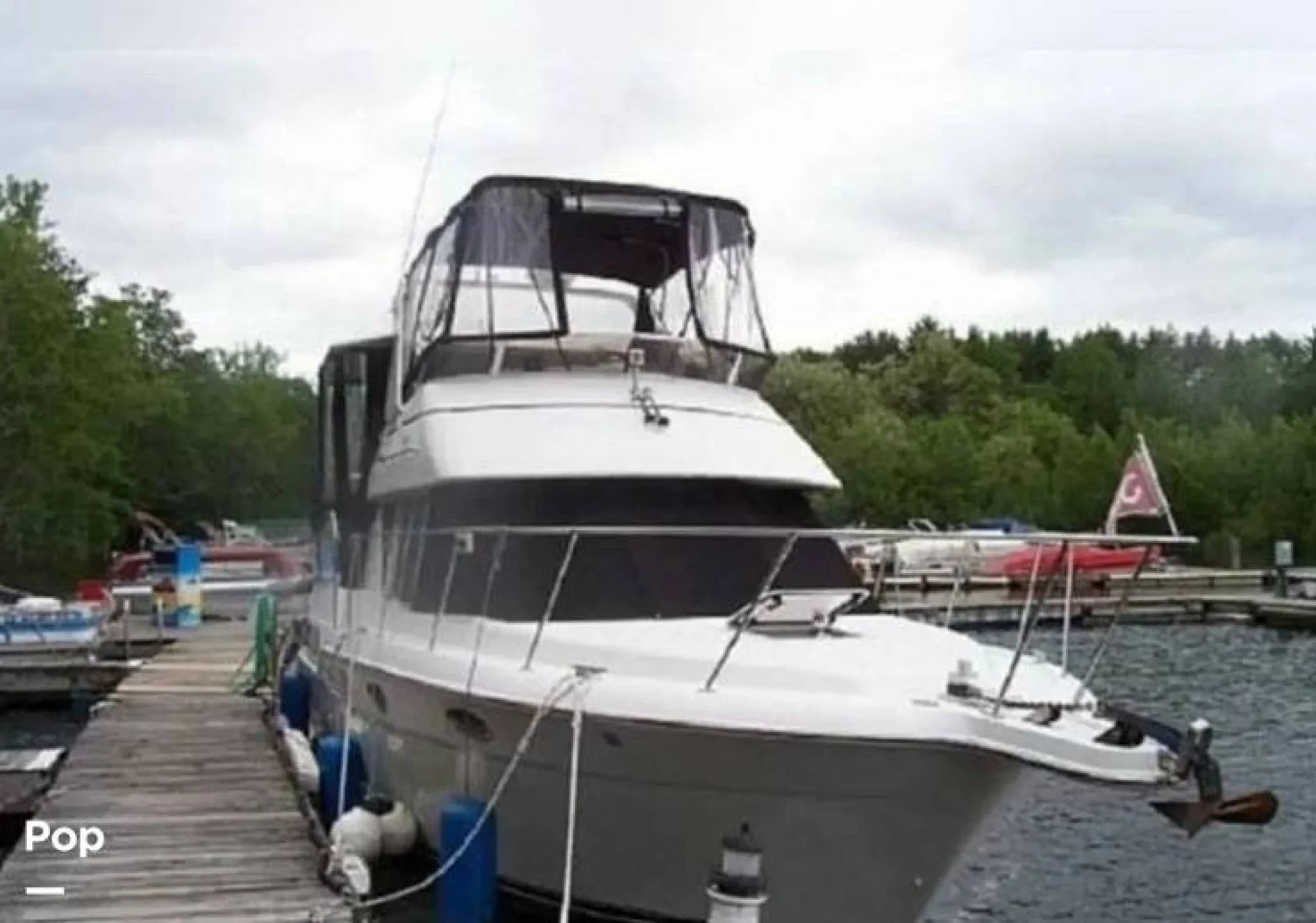 1998 Carver 325 Aft Cabin - Image 2