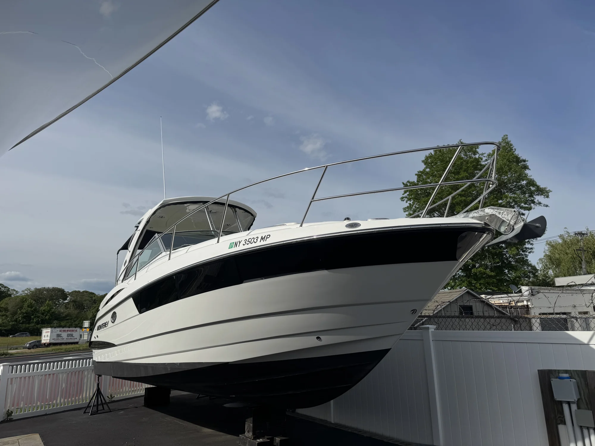 2018 Monterey 355 Sport Yacht - Image 3