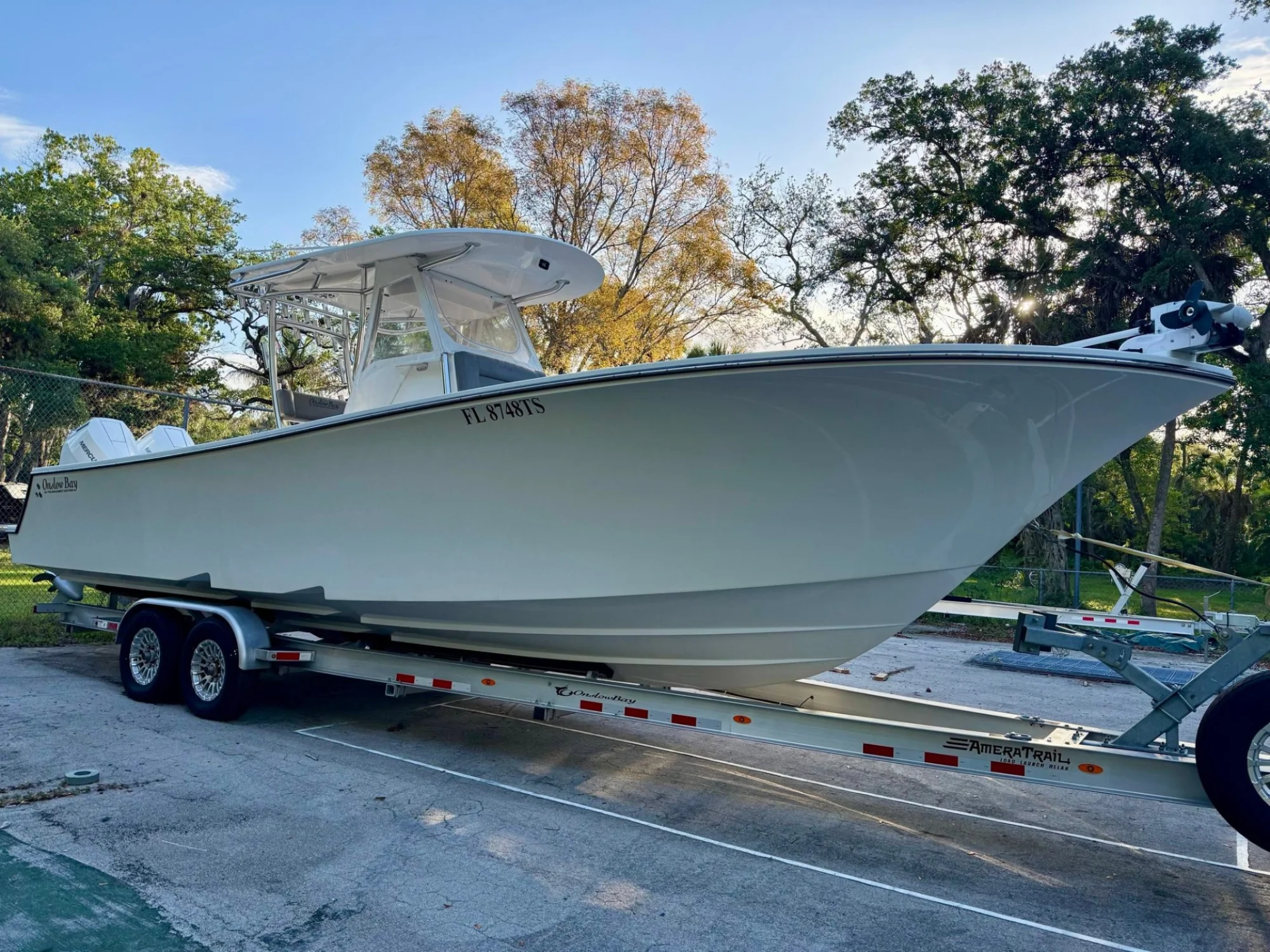 2024 Onslow Bay 33 T.E. – Twin 400 V10s – WARRANTY