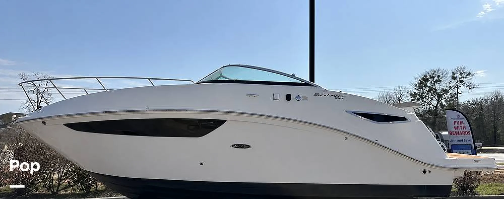 2015 Sea Ray 260 Sundancer - Main Image
