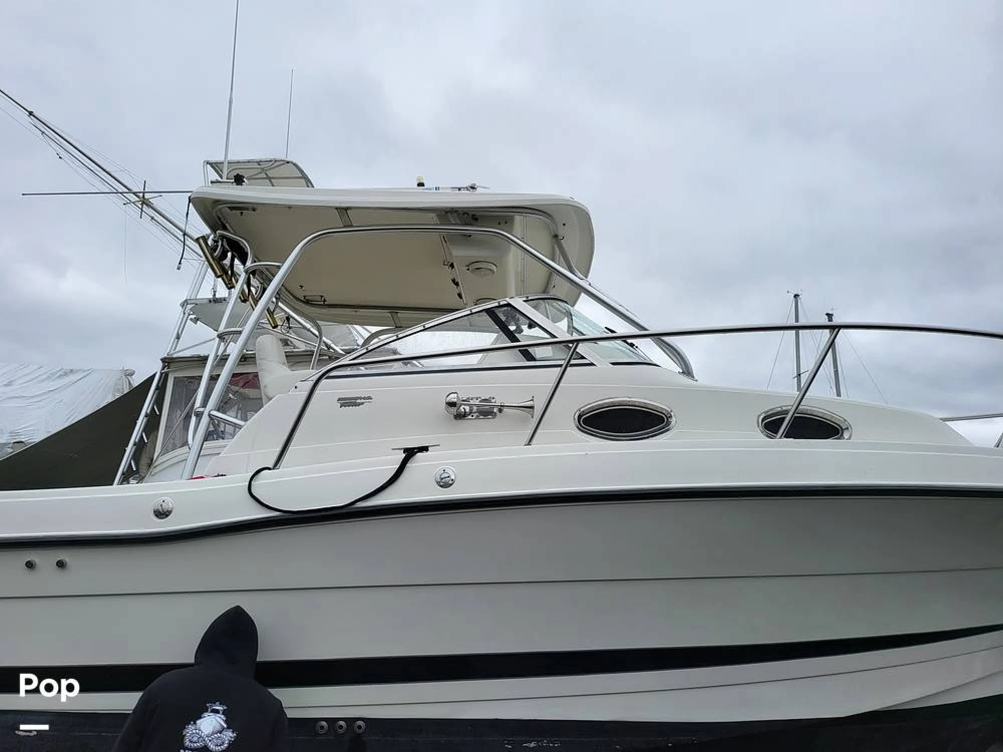 2003 Hydra-Sports Vector 2800 Walkaround - Image 4