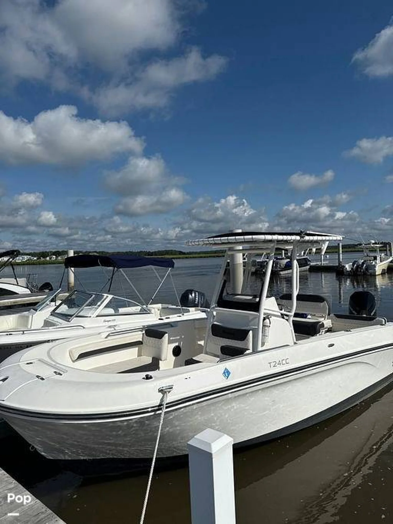 2023 Trophy 24CC - Image 3