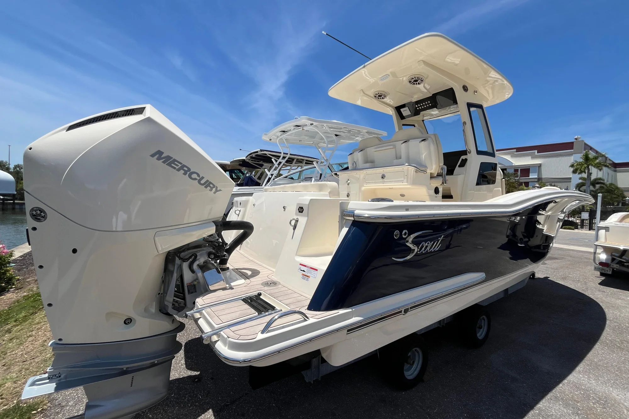 2026 Scout 260 LXF - Image 3
