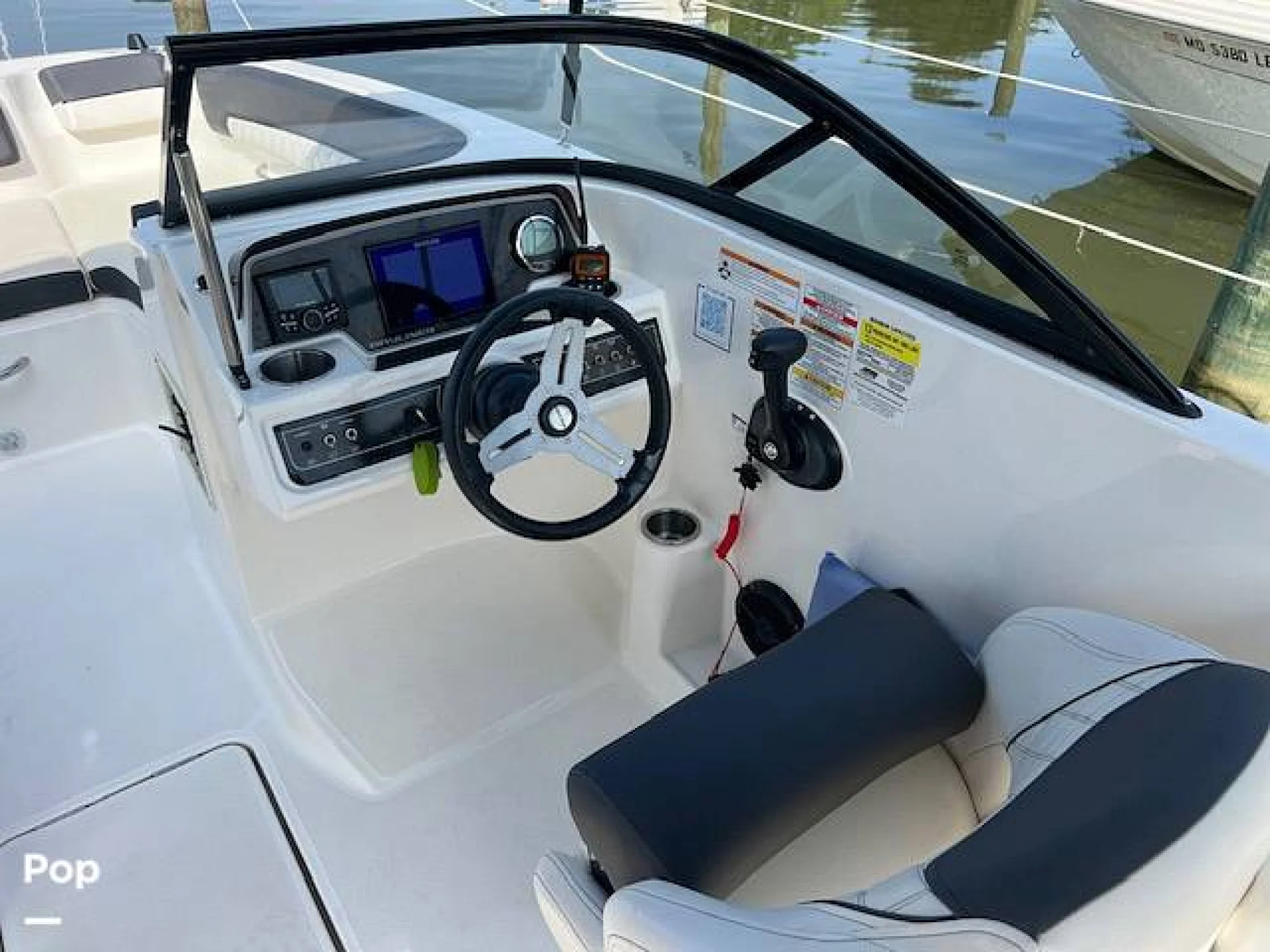2023 Bayliner DX 2200 - Image 2