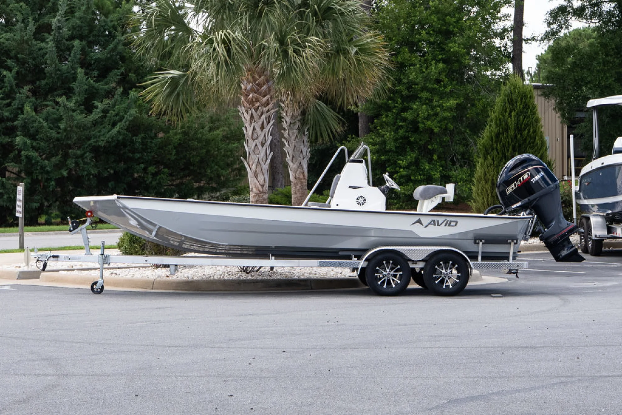 Avid Boats 22 RECON